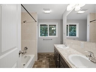 826 B Street Property Photo 17