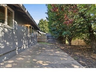826 B Street Property Photo 22