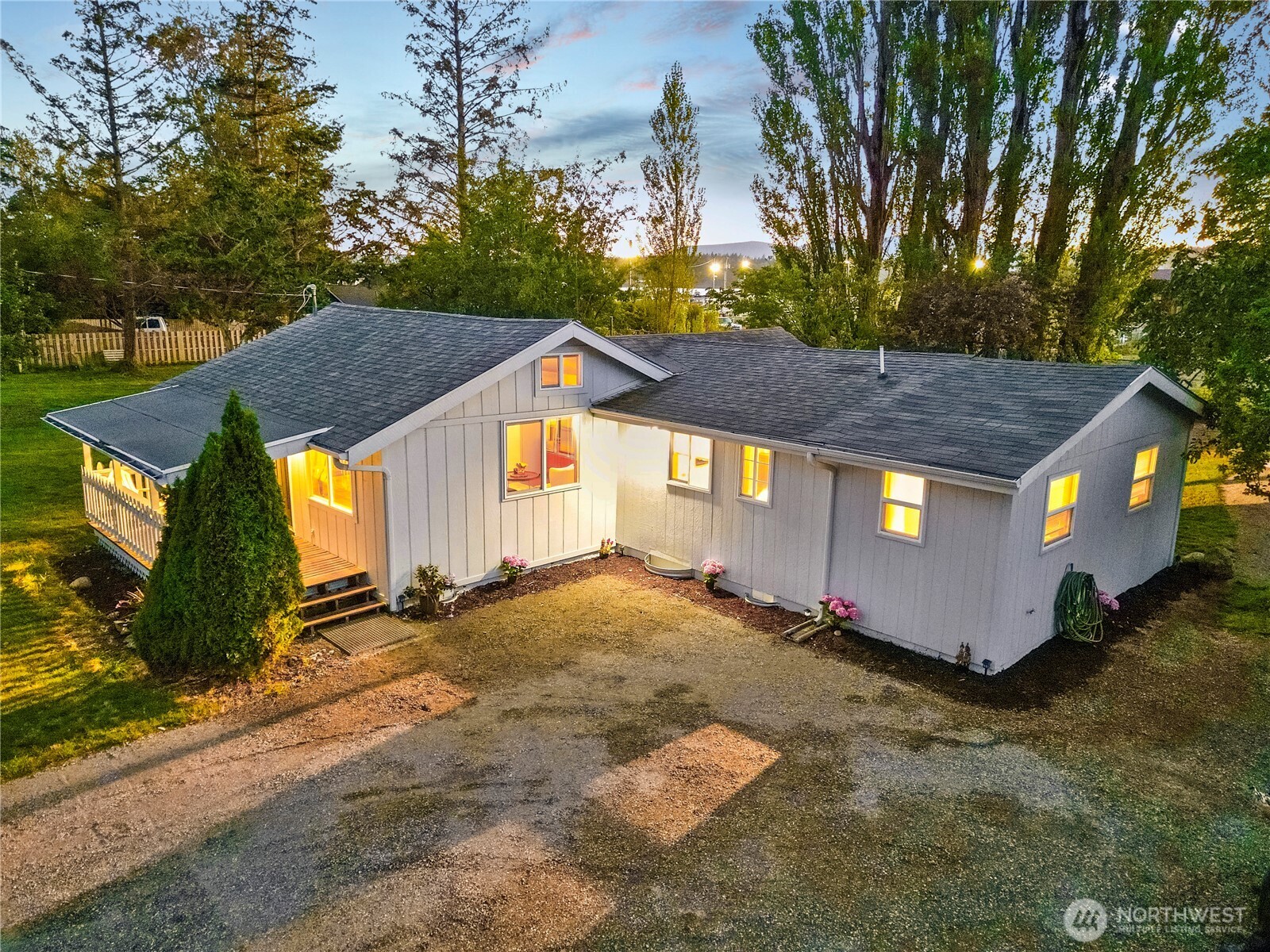 2579 Finkbonner Road Property Photo 1
