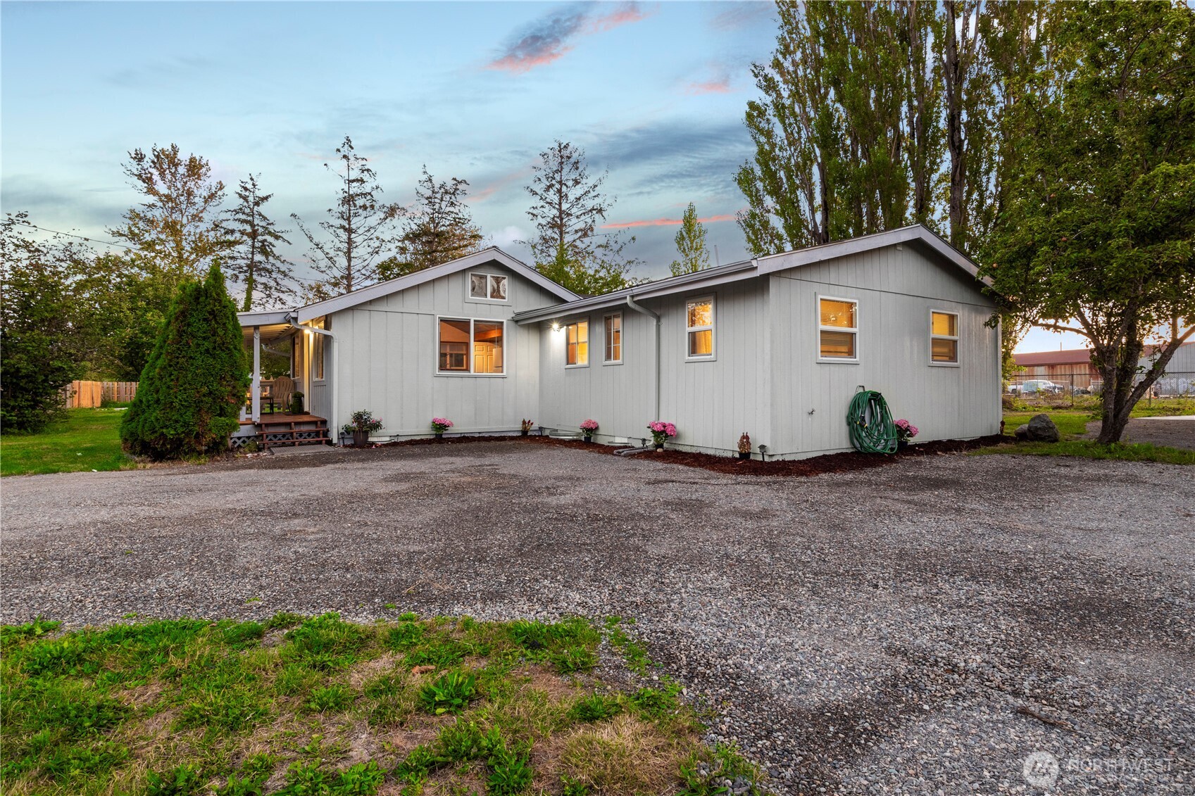 2579 Finkbonner Road Property Photo 2