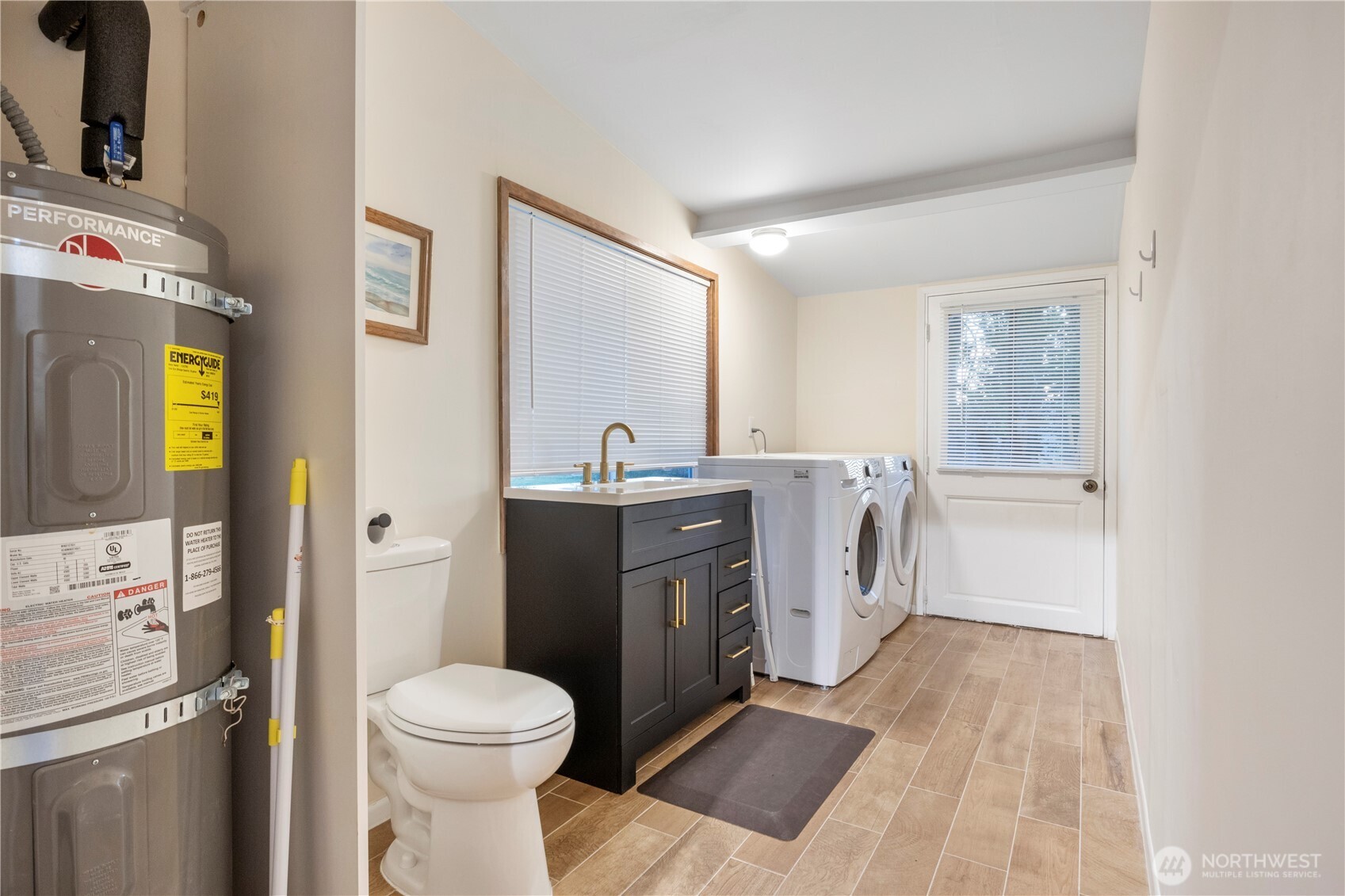 2579 Finkbonner Road Property Photo 9