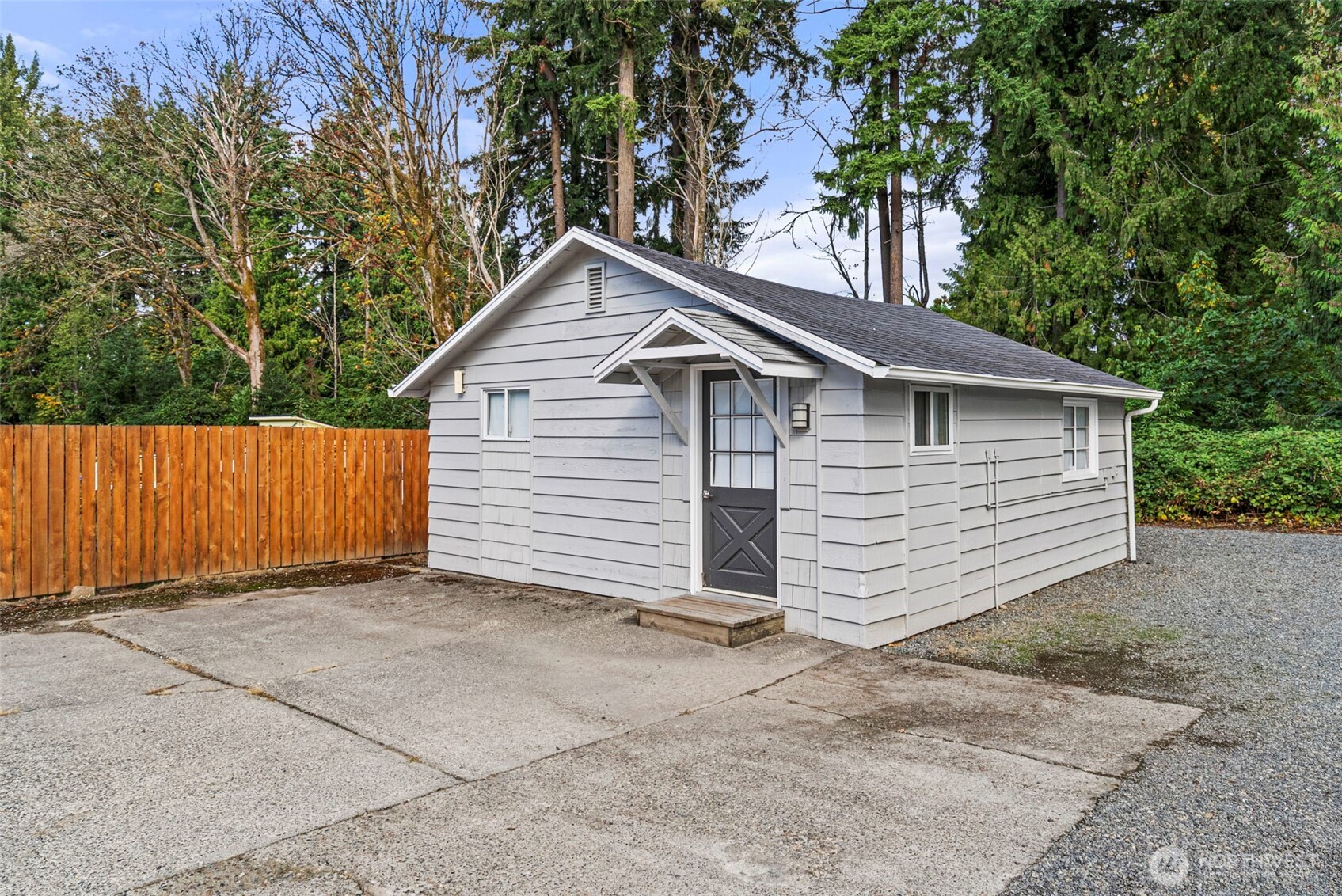 2525 112th Avenue Property Photo 23
