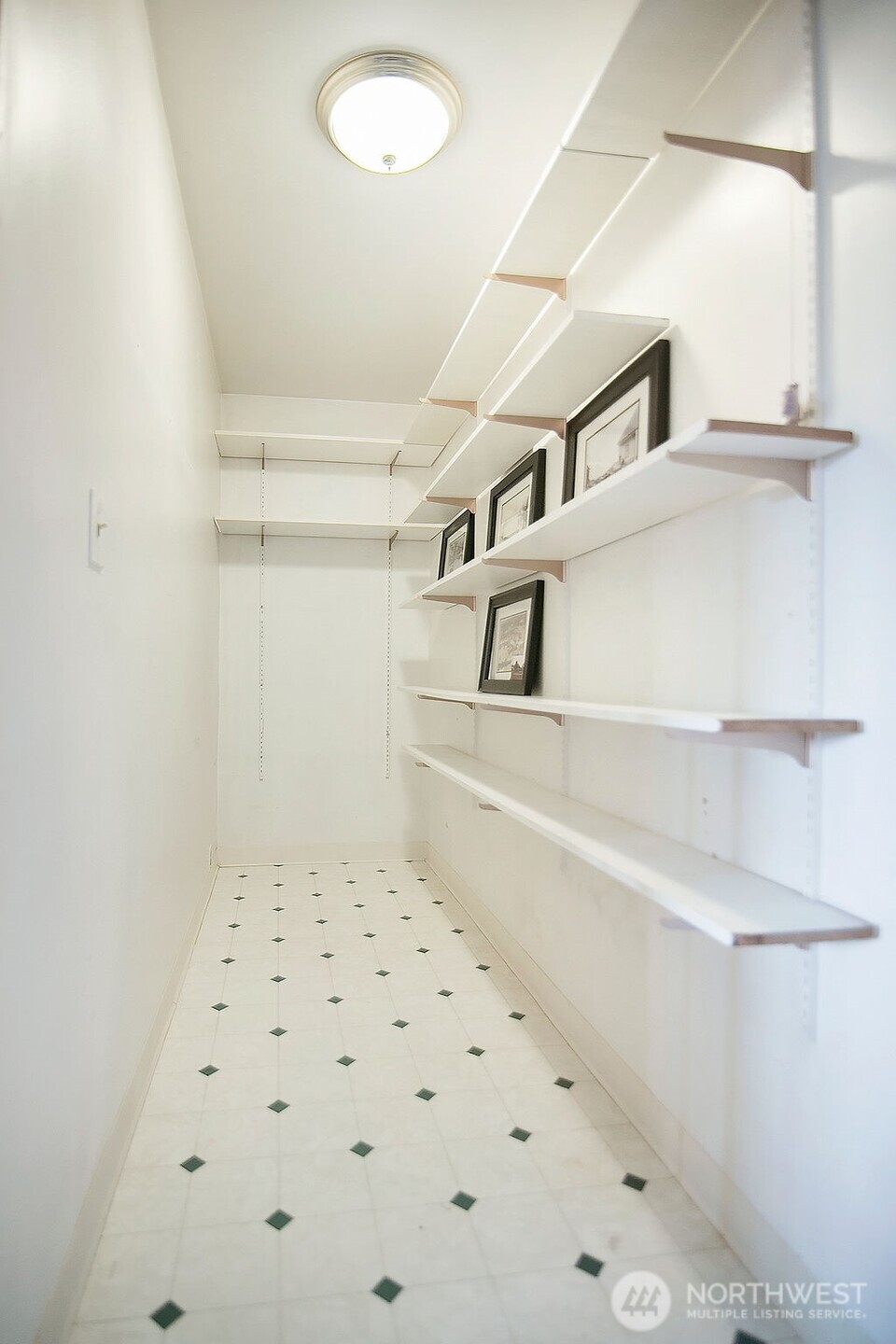 656 Davidson Avenue Property Photo 13