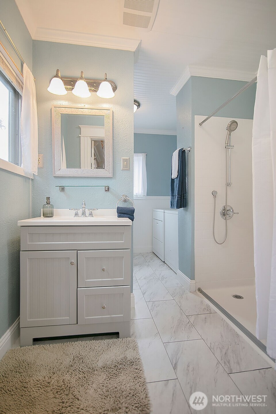 656 Davidson Avenue Property Photo 18