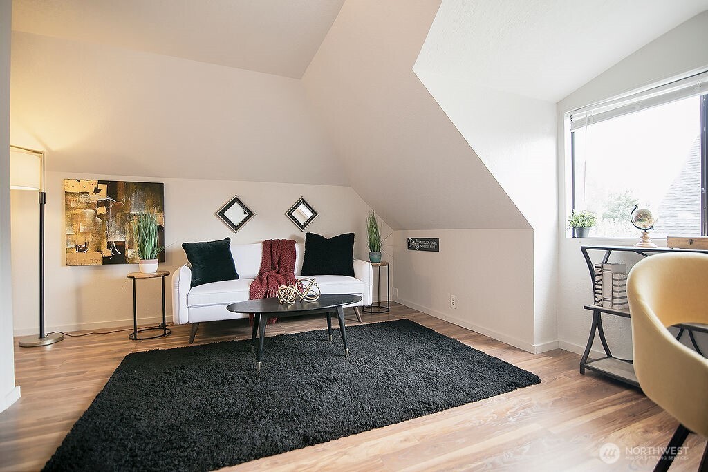 656 Davidson Avenue Property Photo 20