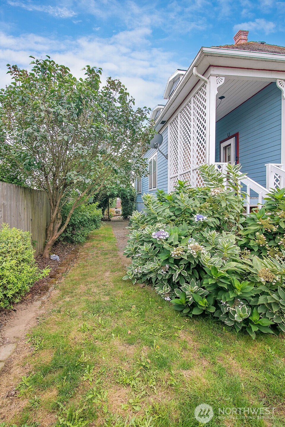 656 Davidson Avenue Property Photo 36