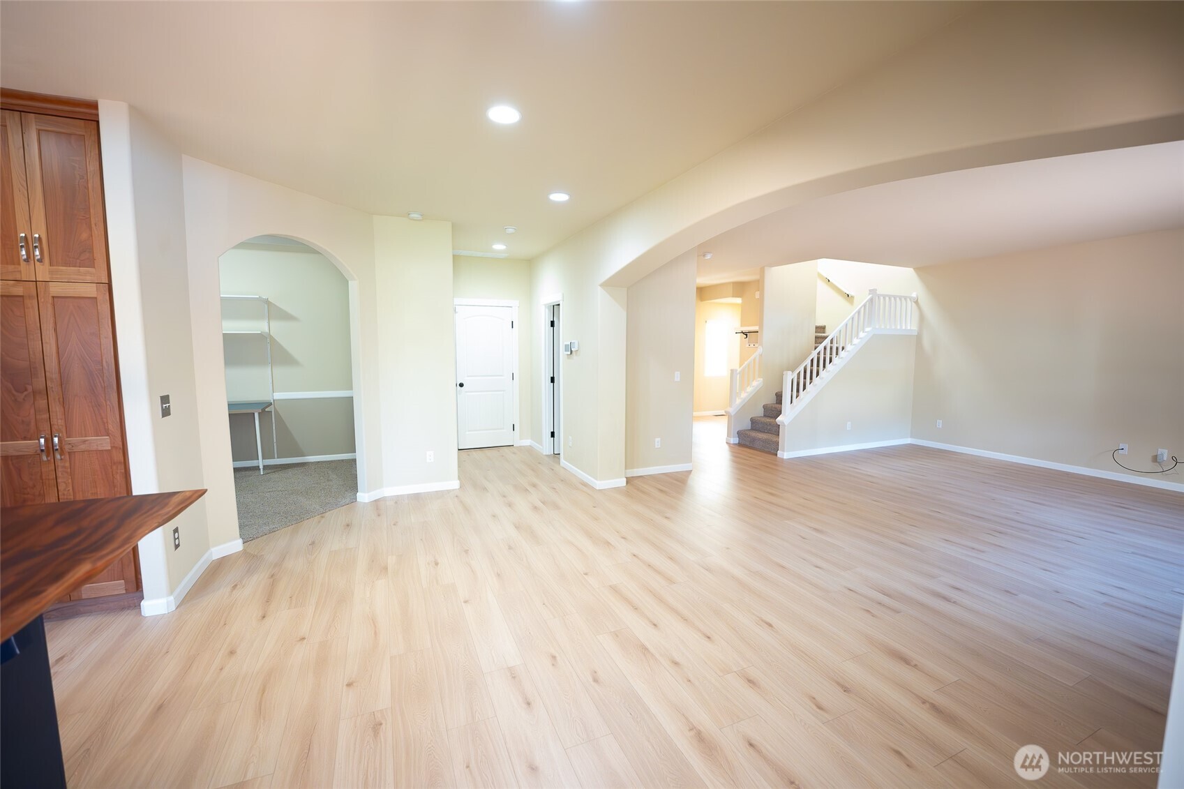 3843 Southlake Drive Property Photo 5