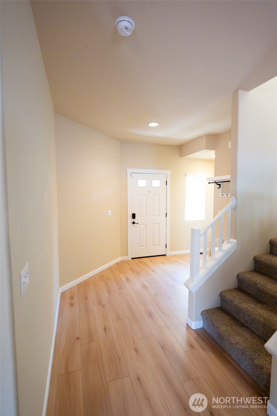 3843 Southlake Drive Property Photo 6