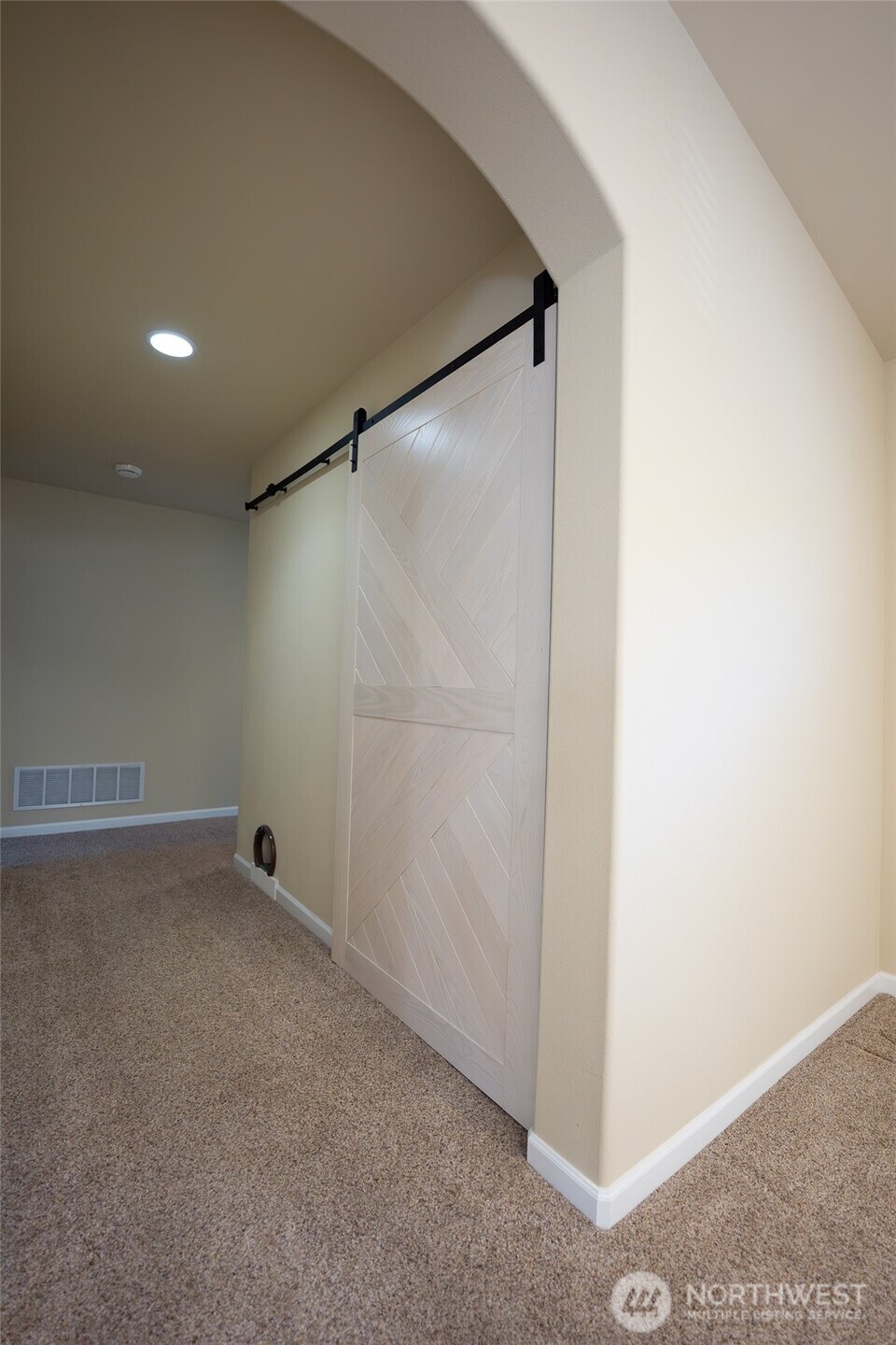 3843 Southlake Drive Property Photo 15