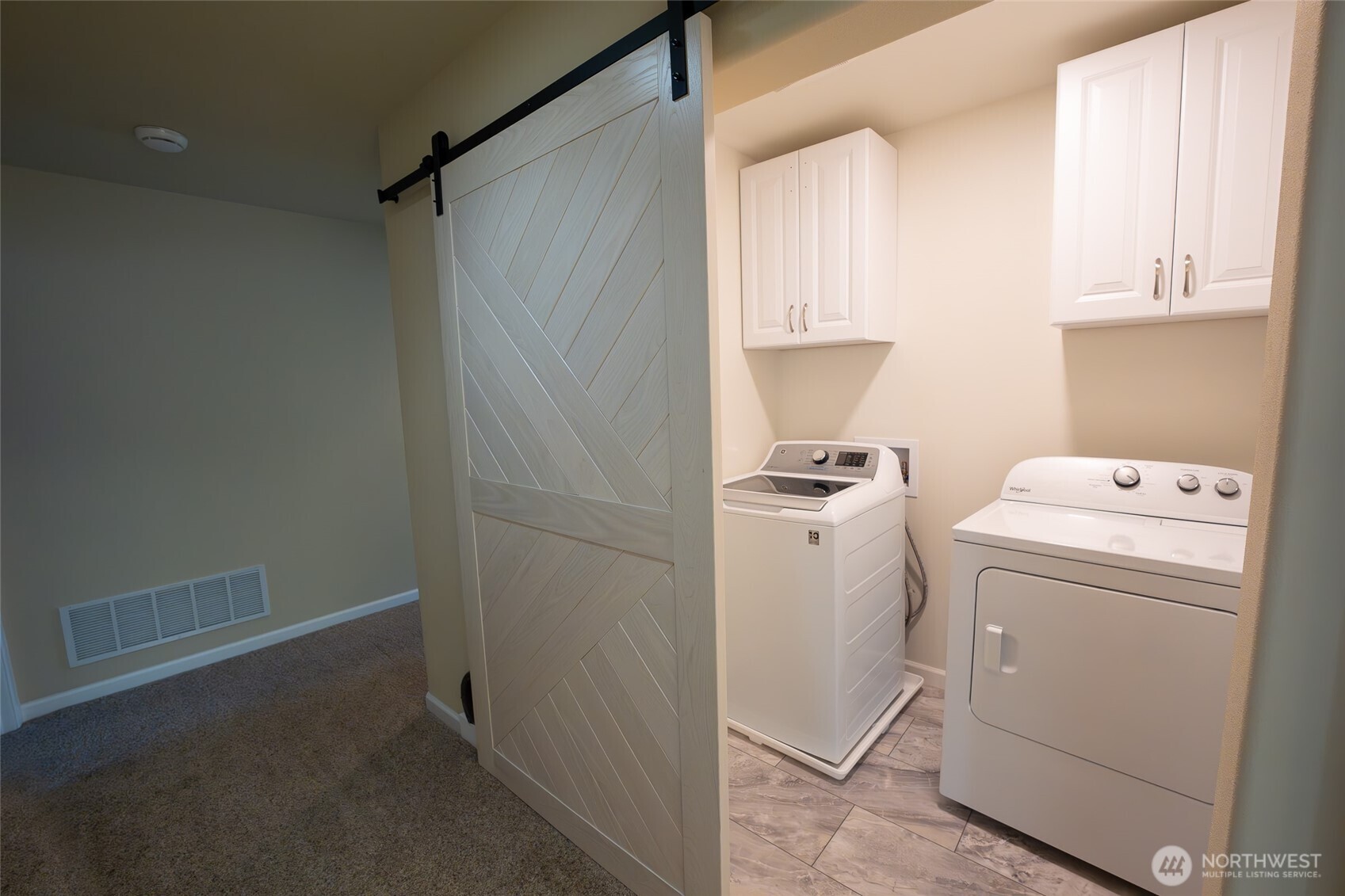 3843 Southlake Drive Property Photo 16