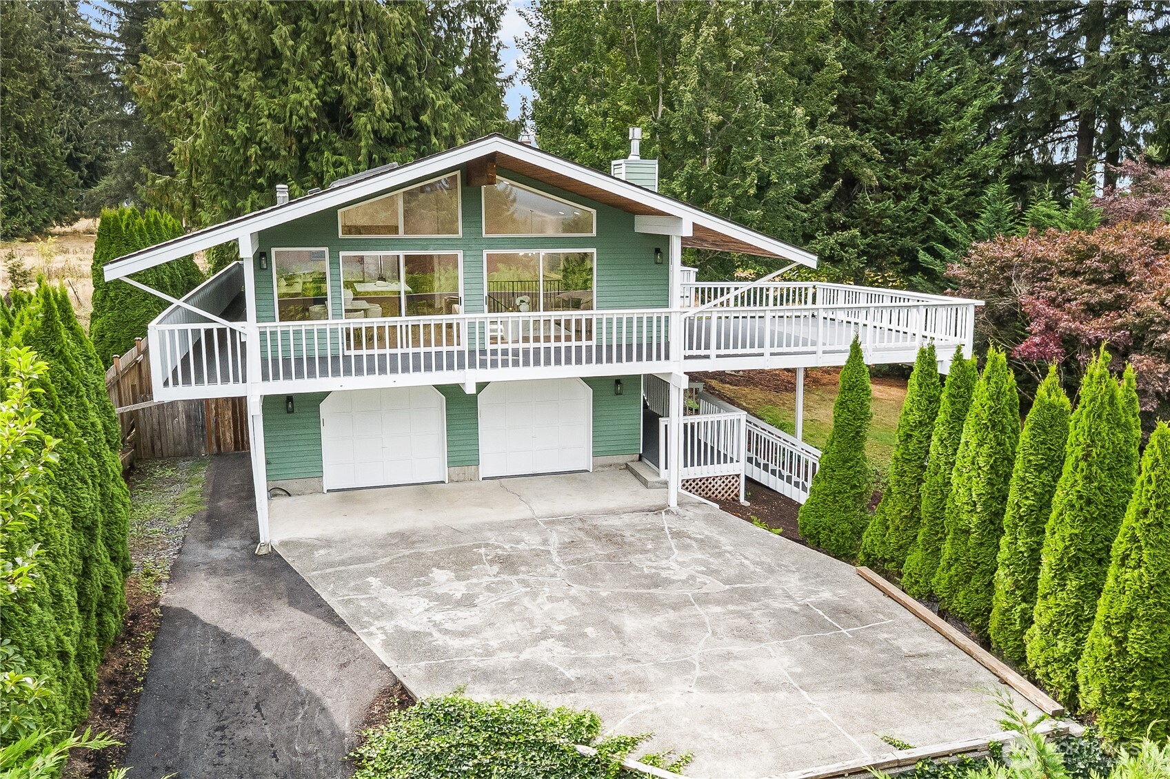 13430 Kenwanda Dr Property Photo 1