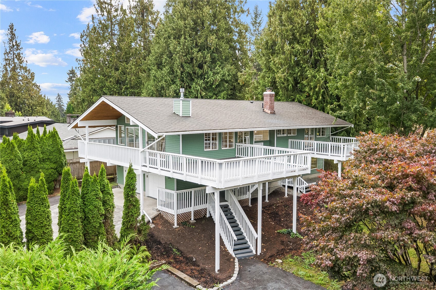 13430 Kenwanda Dr Property Photo 2