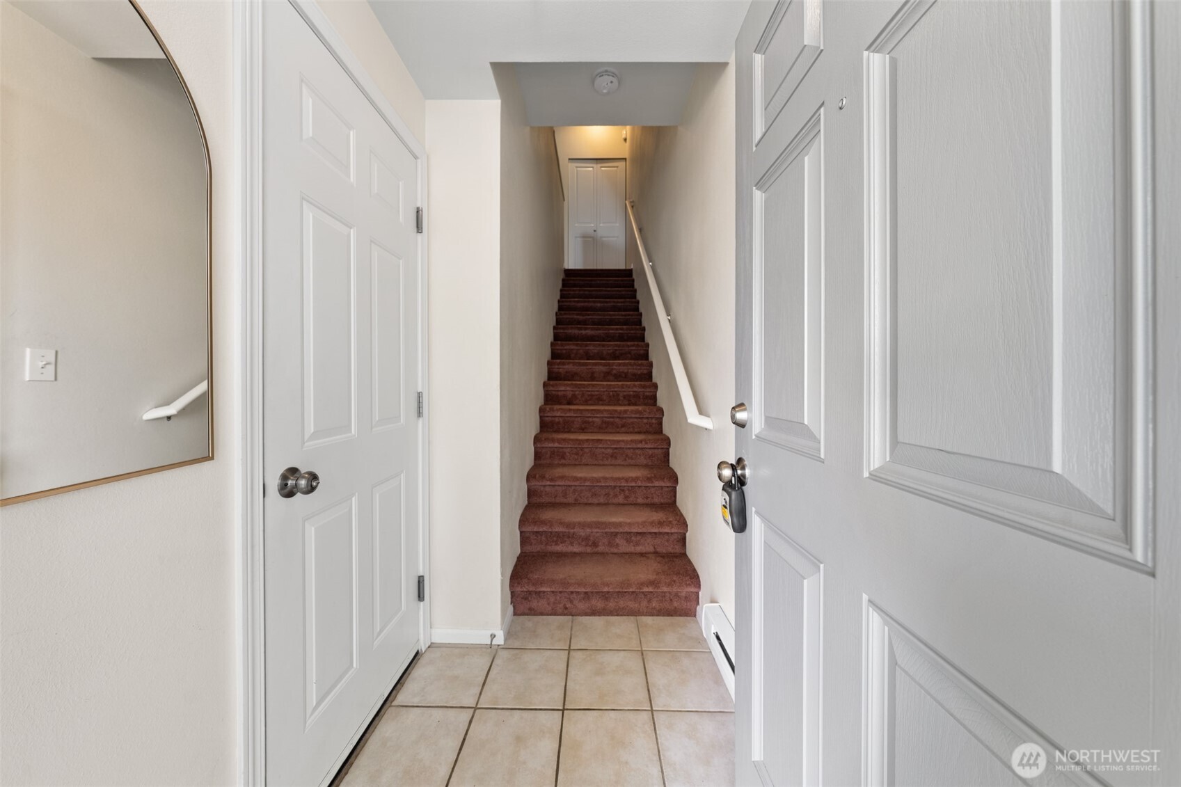 3727 S Holly Park Drive Property Photo 3