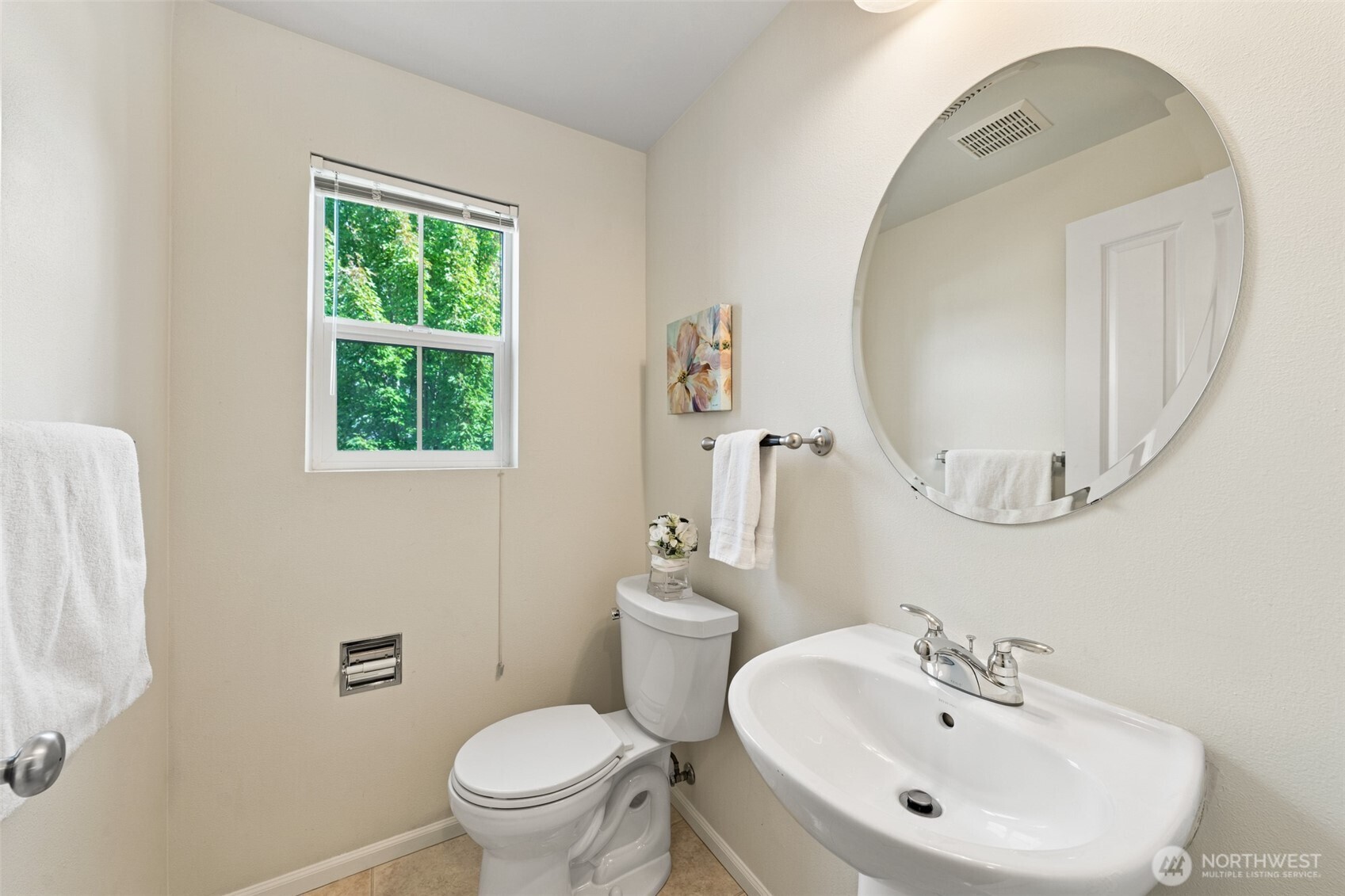 3727 S Holly Park Drive Property Photo 13