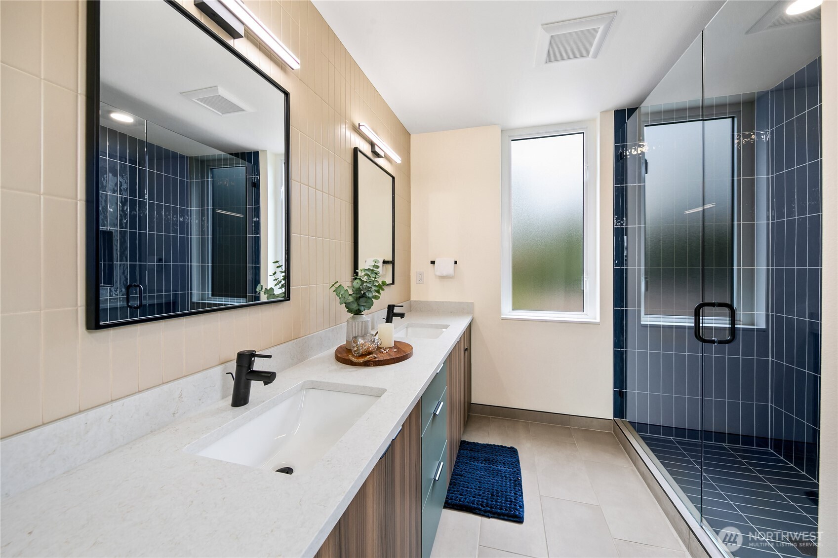4511 A 34th Avenue Property Photo 18