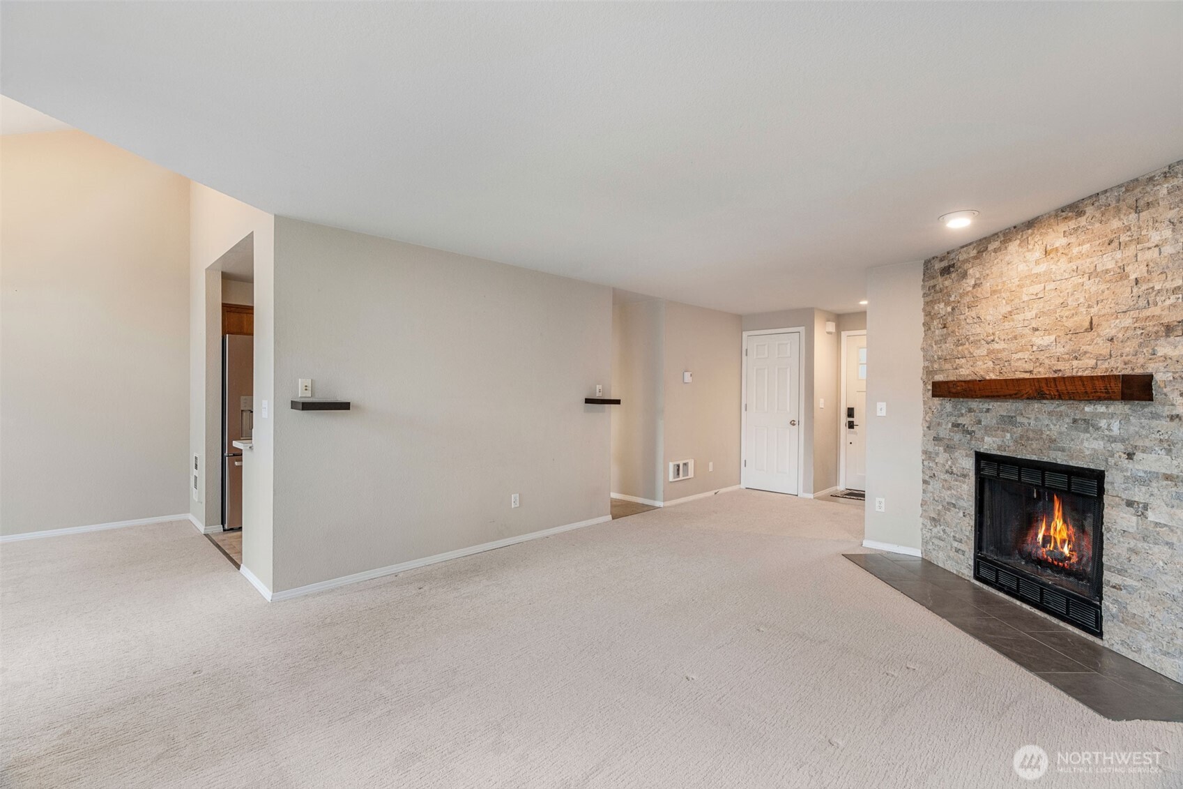 18604 48th Place Property Photo 5