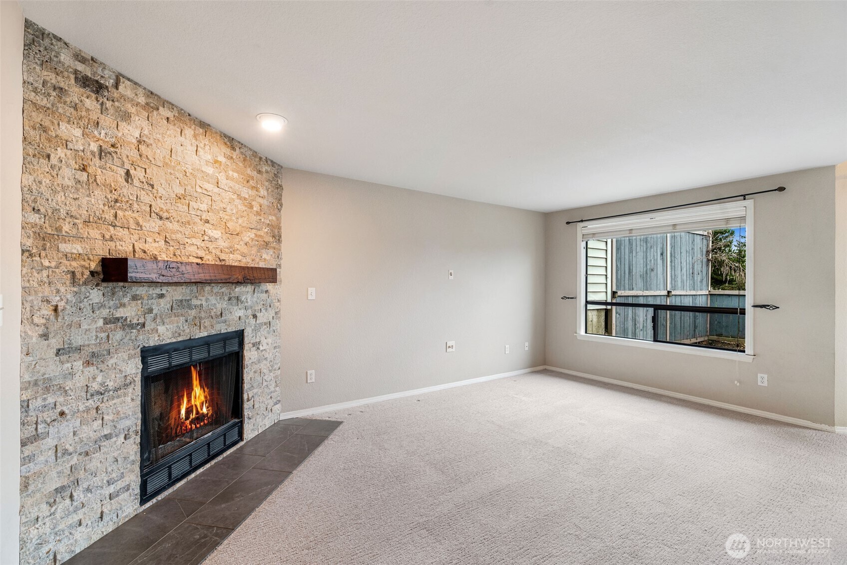 18604 48th Place Property Photo 6