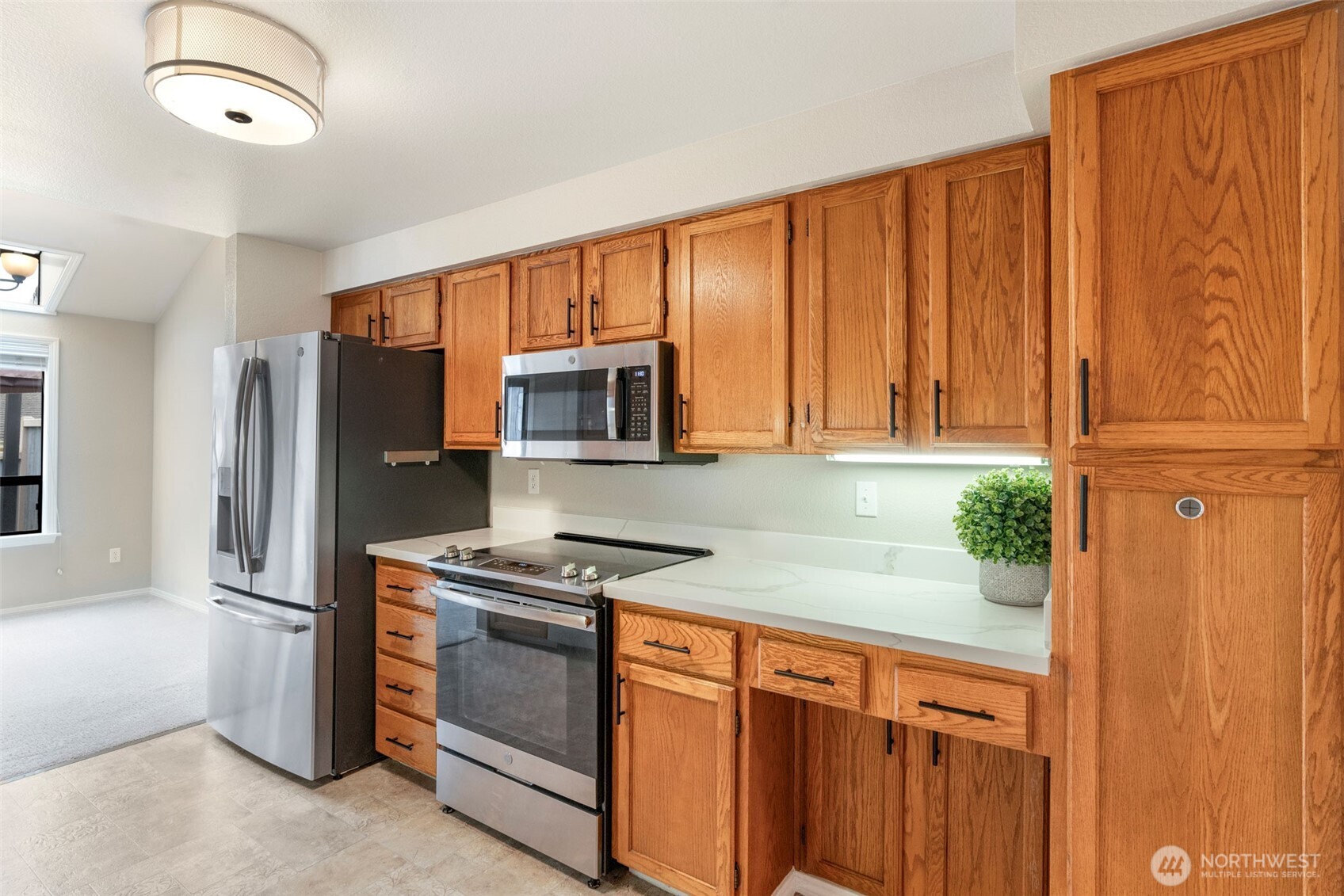18604 48th Place Property Photo 10