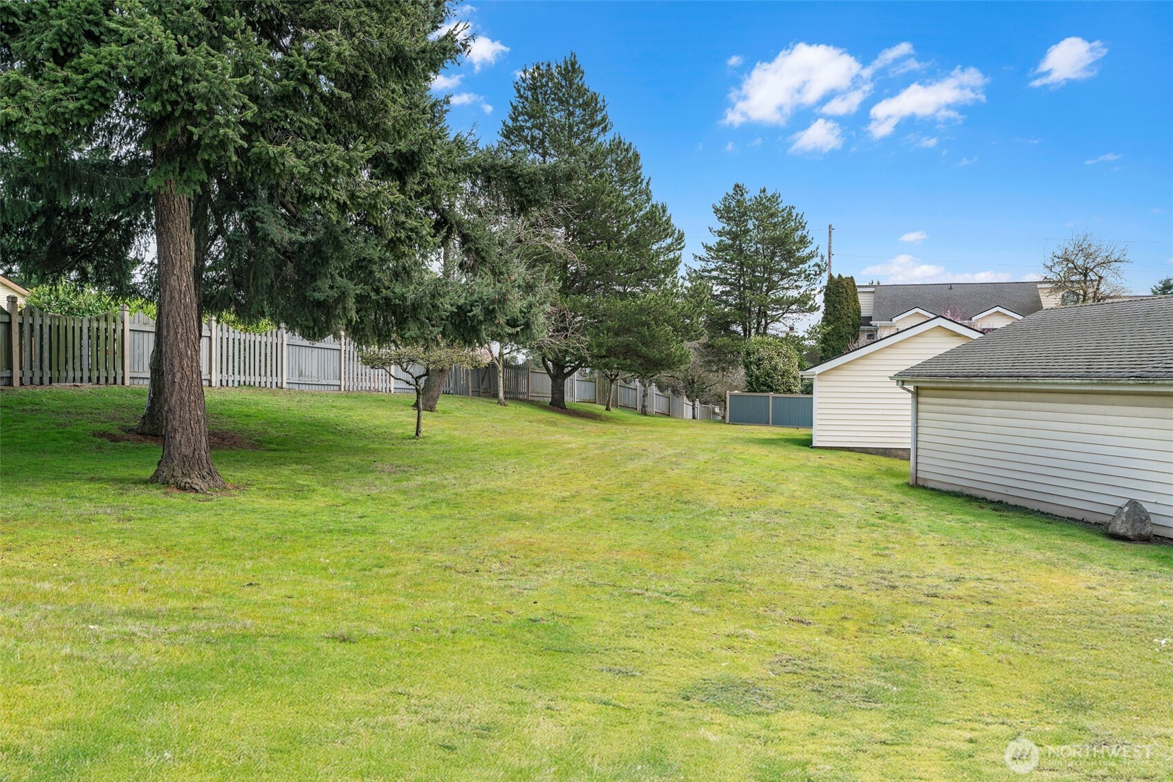 18604 48th Place Property Photo 13