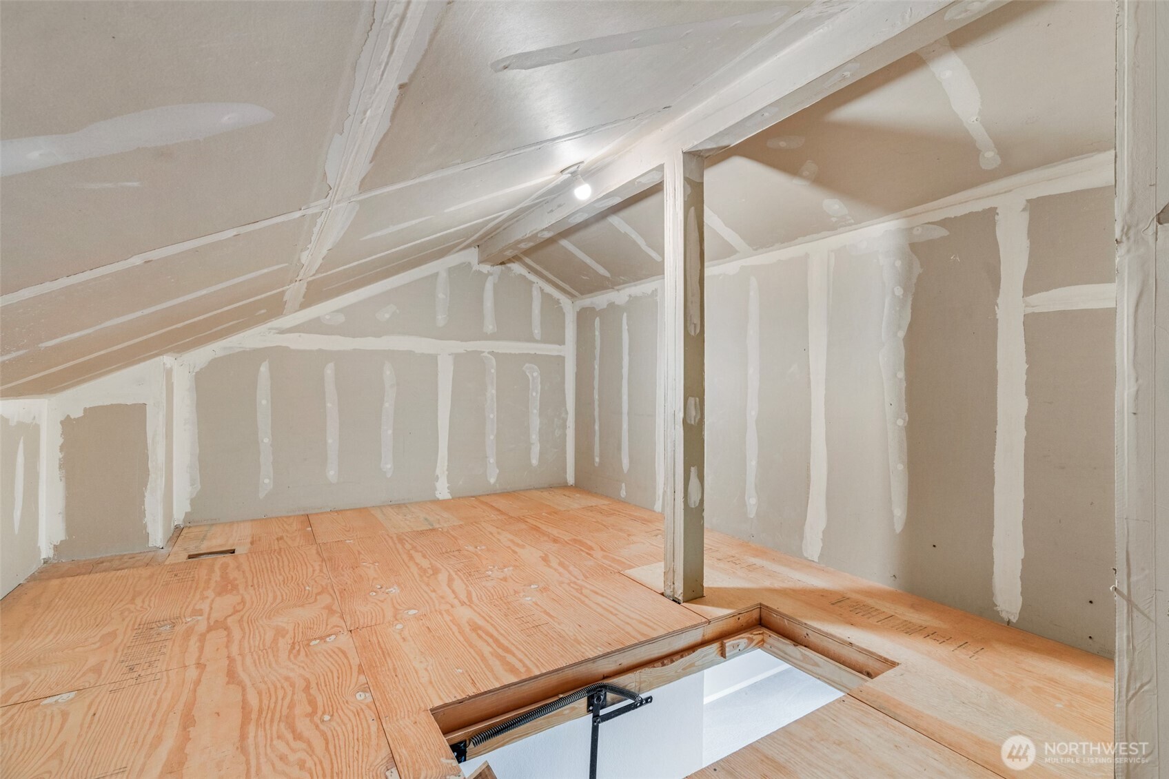 18604 48th Place Property Photo 24