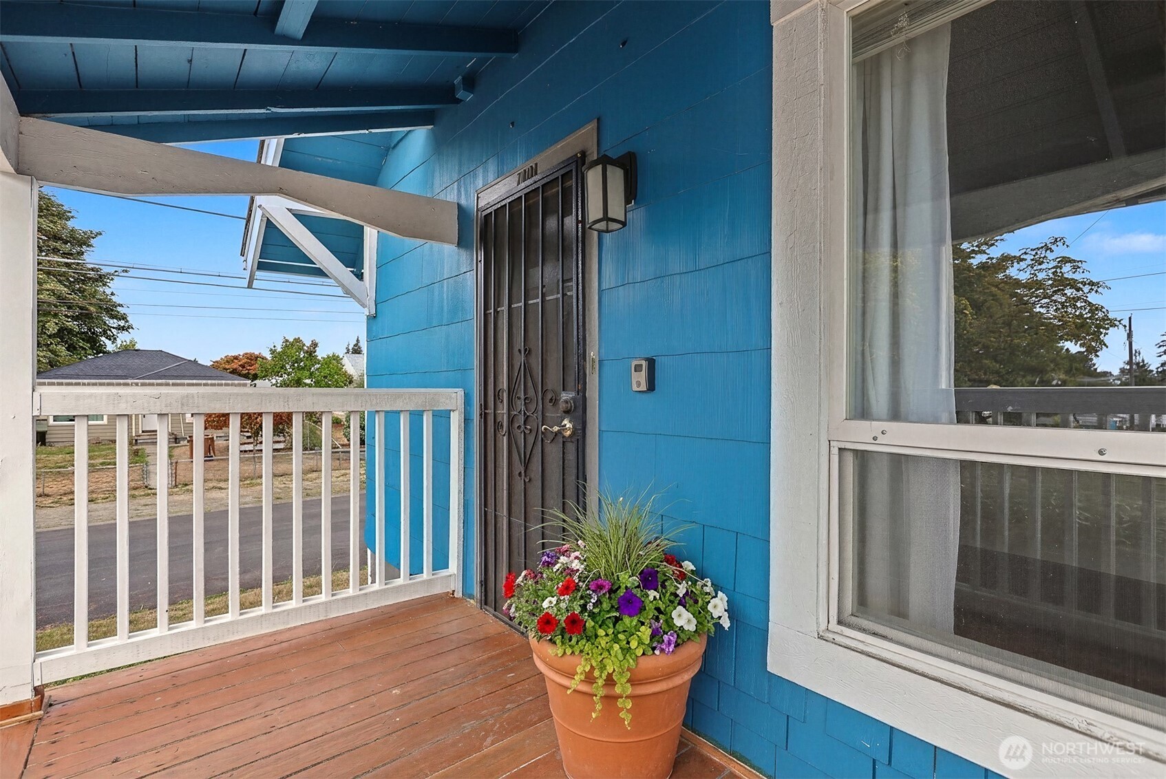 7401 S I Street Property Photo 3