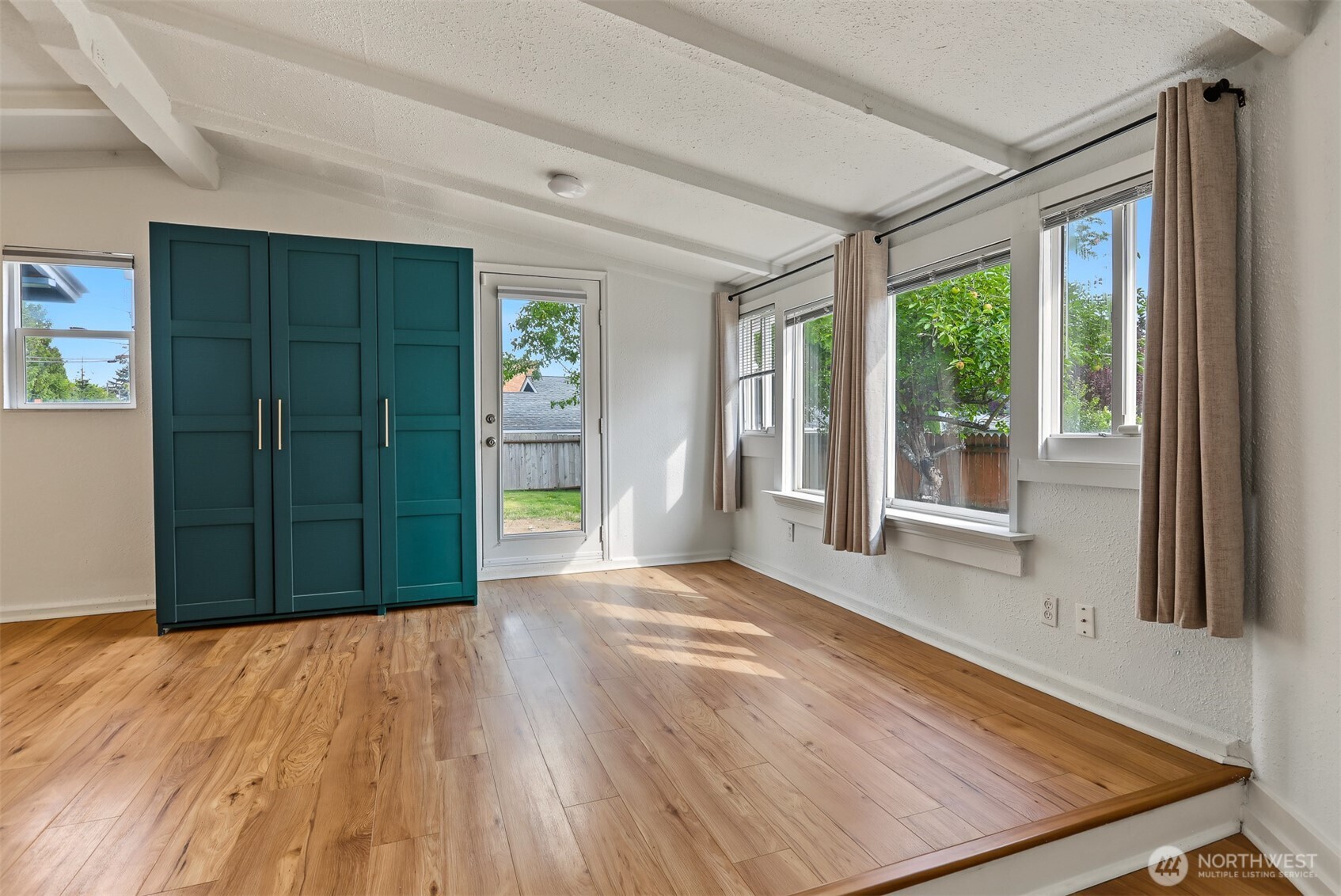 7401 S I Street Property Photo 14