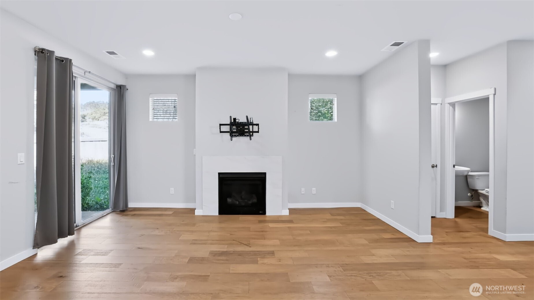 18801 124th Avenue Property Photo 4