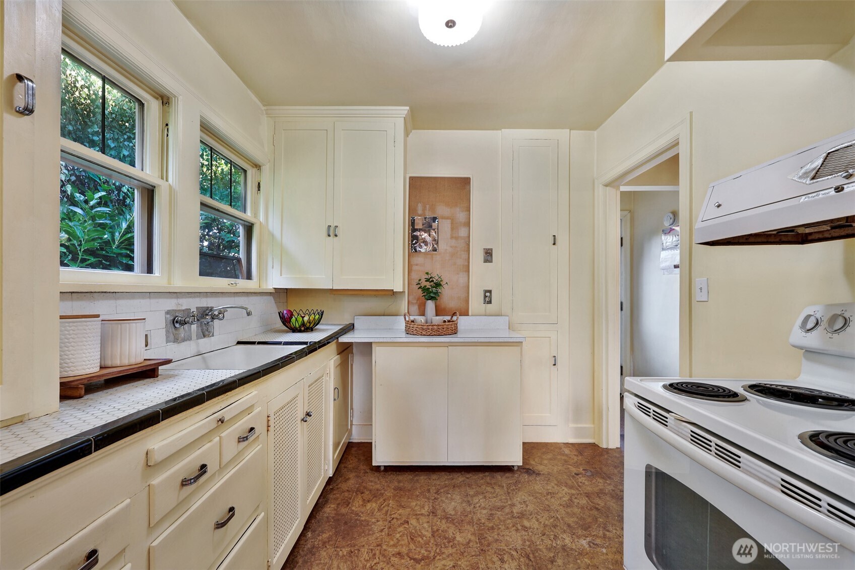 3710 31st Avenue Property Photo 13