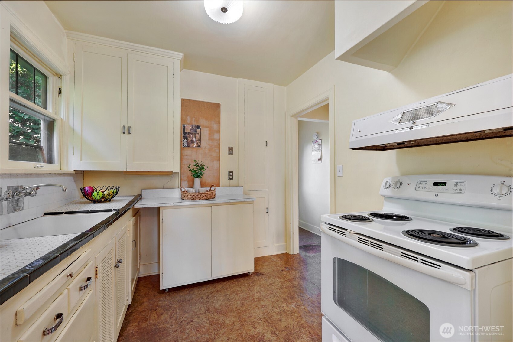 3710 31st Avenue Property Photo 14