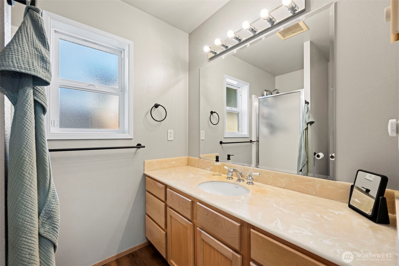 8225 22nd Place Property Photo 17