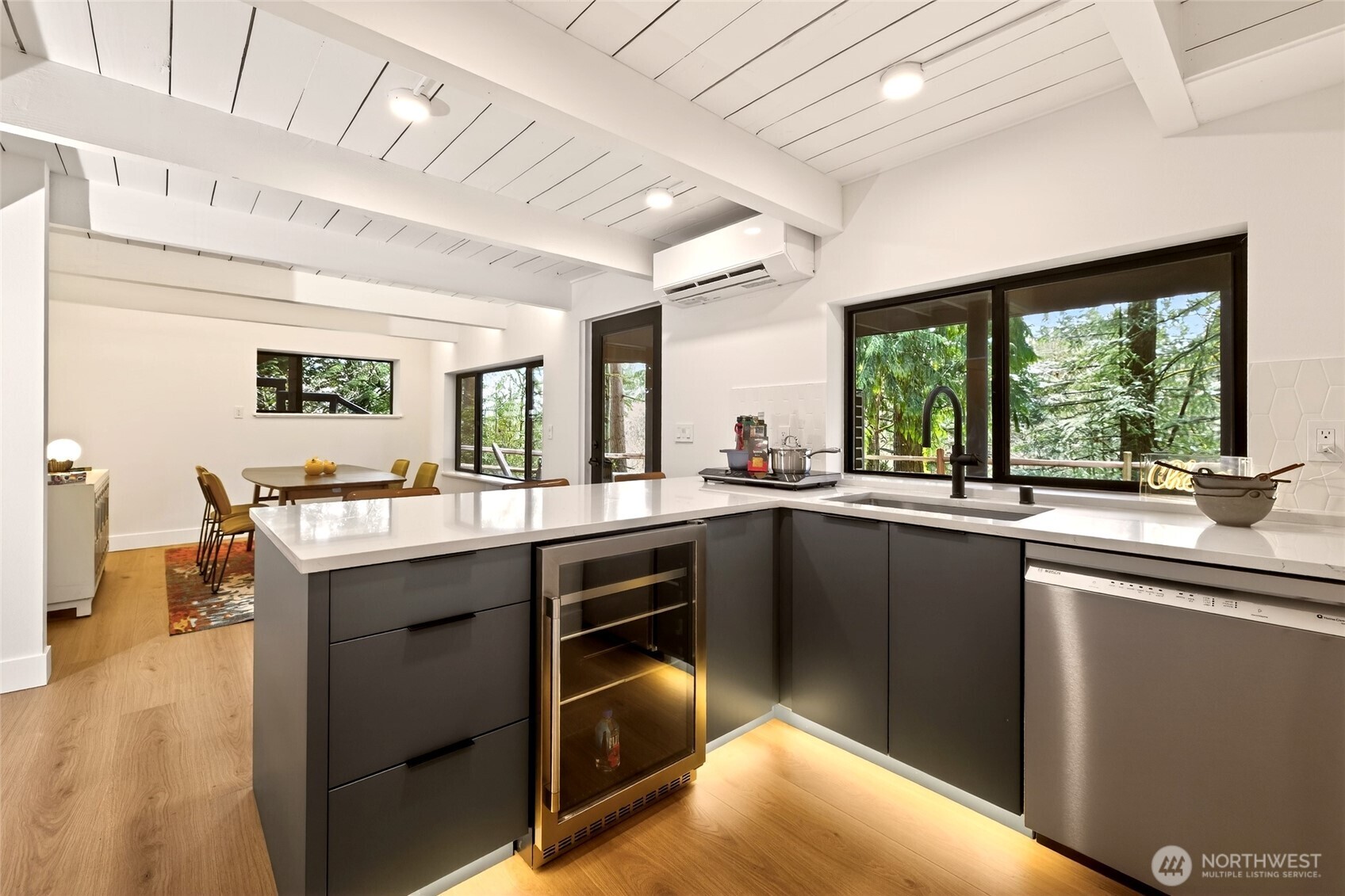 22016 Vine Road Property Photo 28