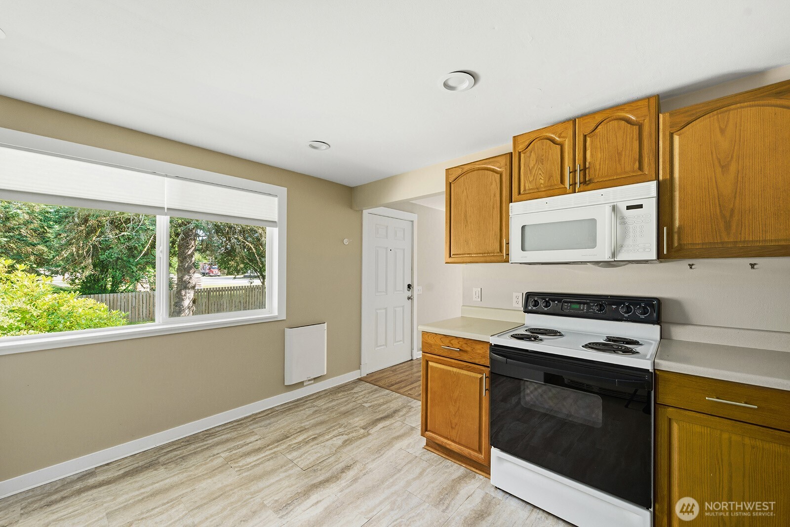 17416 97th Avenue Property Photo 10