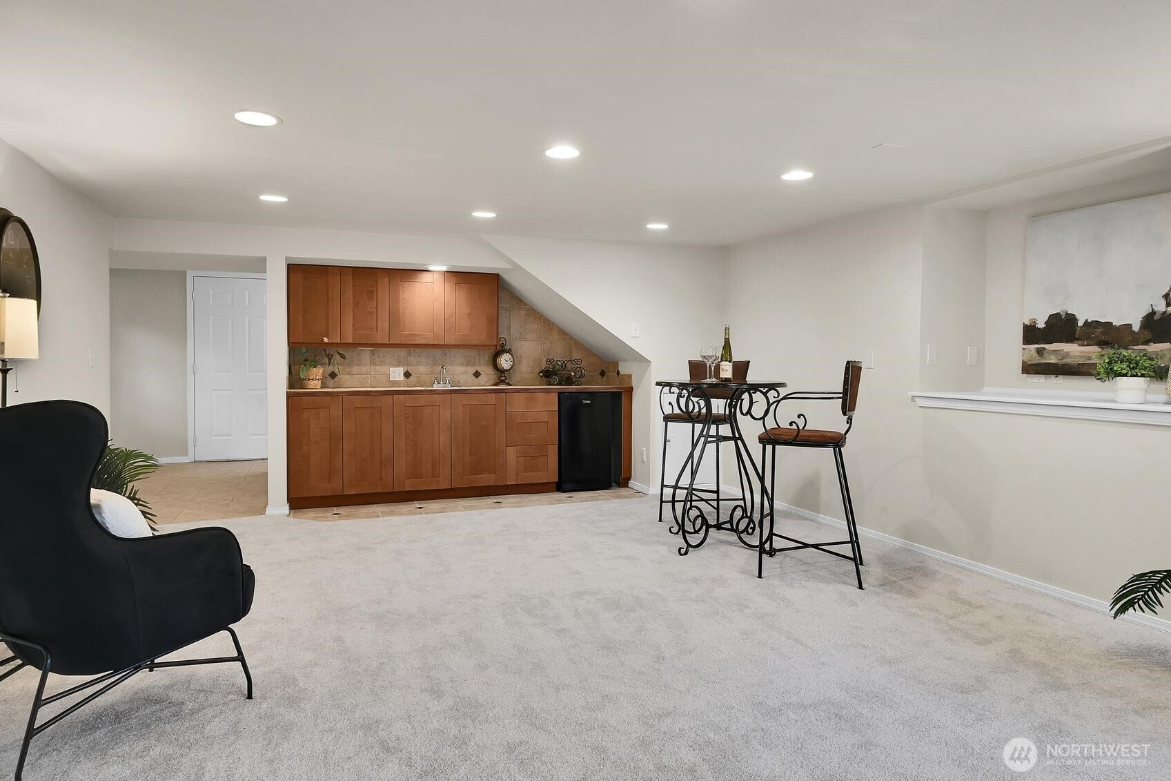 20842 2nd Place Property Photo 14