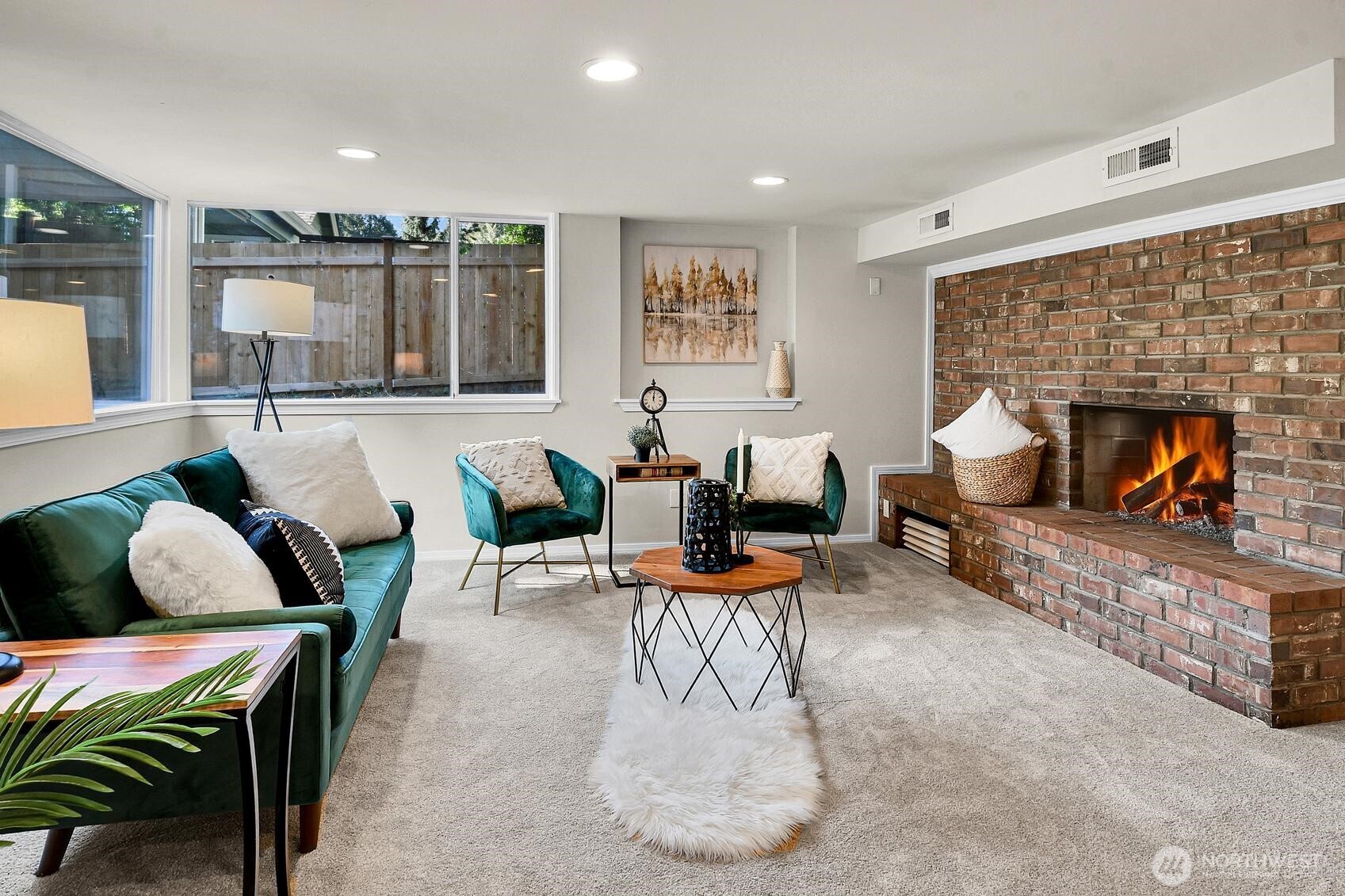 20842 2nd Place Property Photo 15