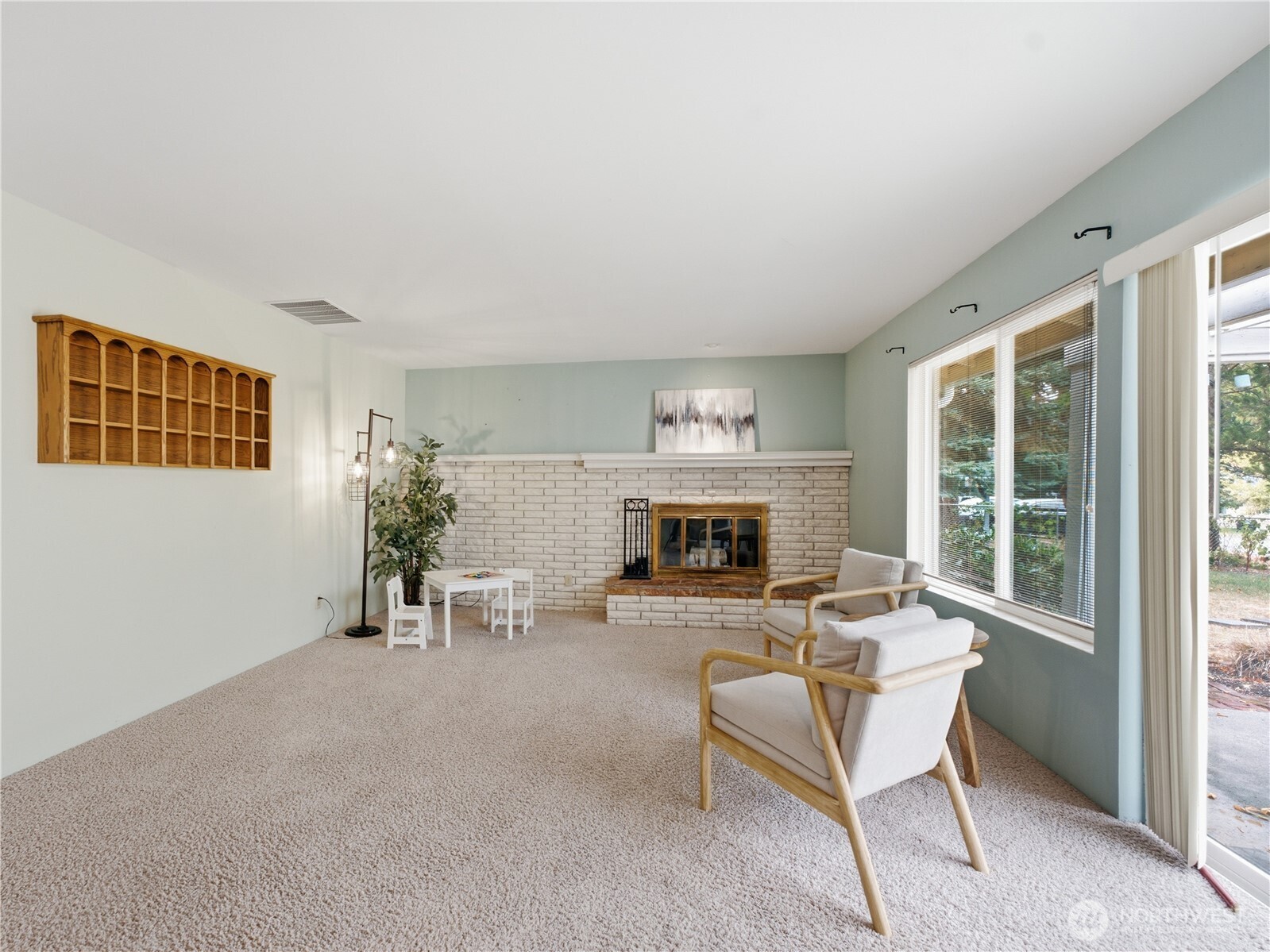 2446 N Ashland Avenue Property Photo 12