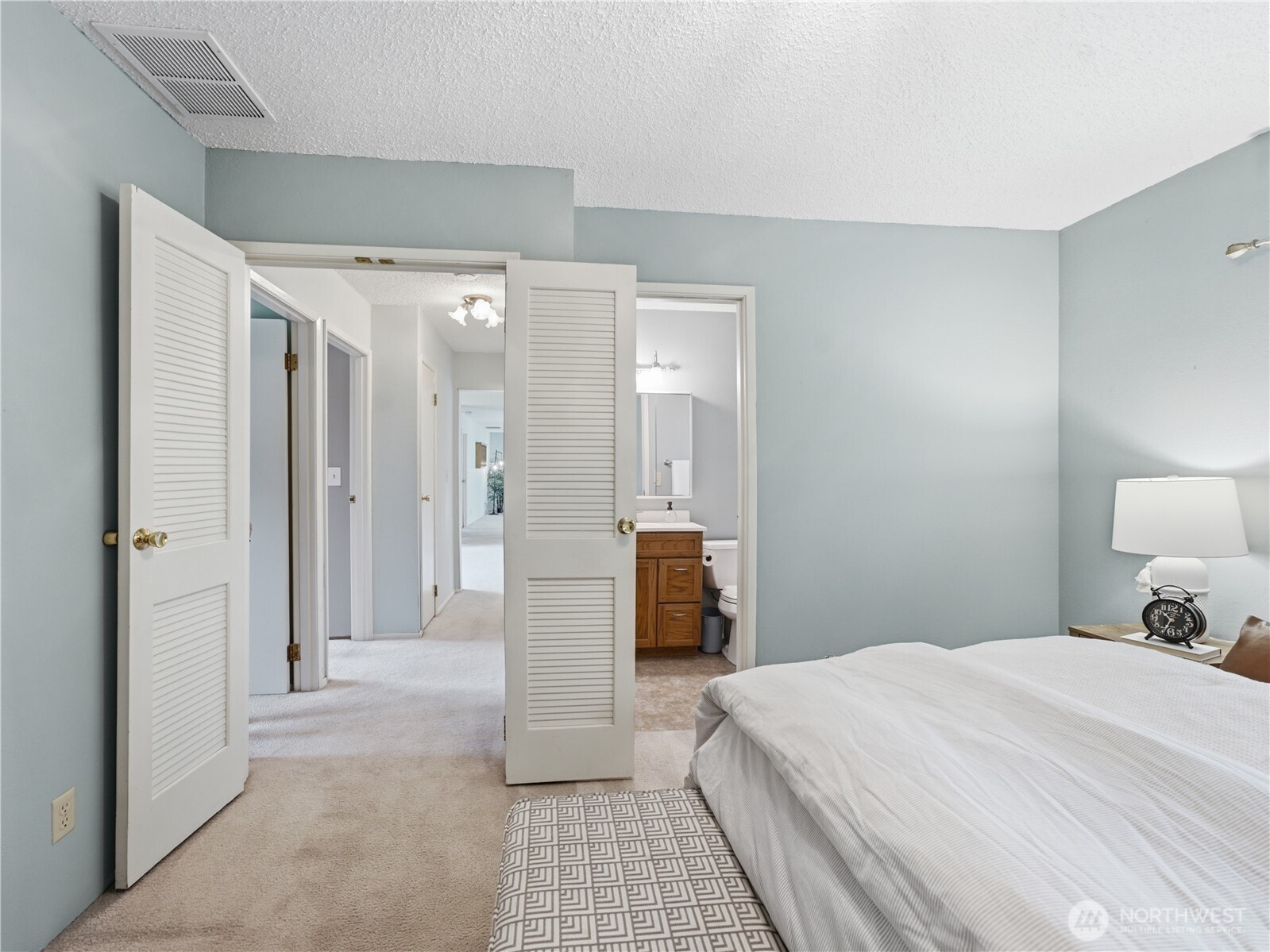 2446 N Ashland Avenue Property Photo 23