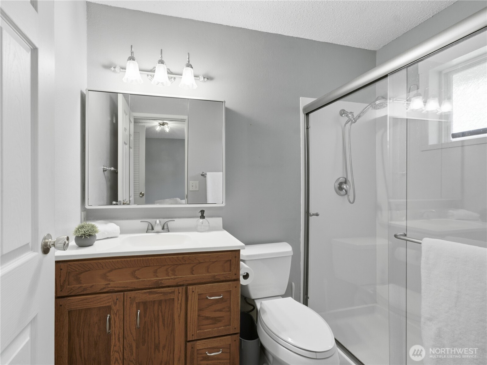 2446 N Ashland Avenue Property Photo 24