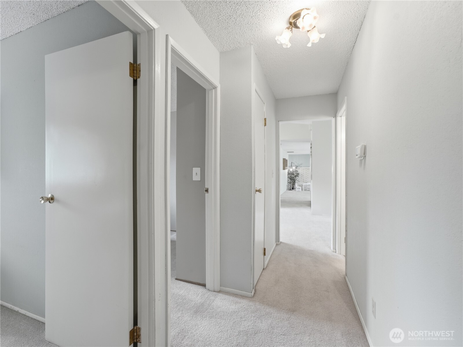 2446 N Ashland Avenue Property Photo 25
