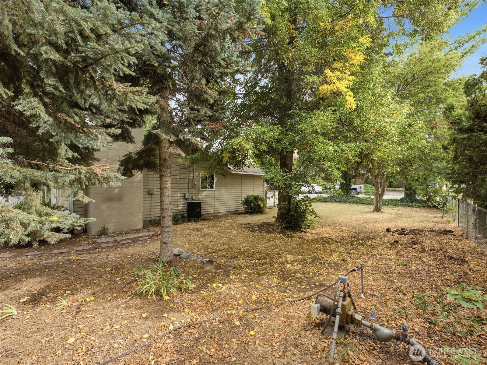 2446 N Ashland Avenue Property Photo 33