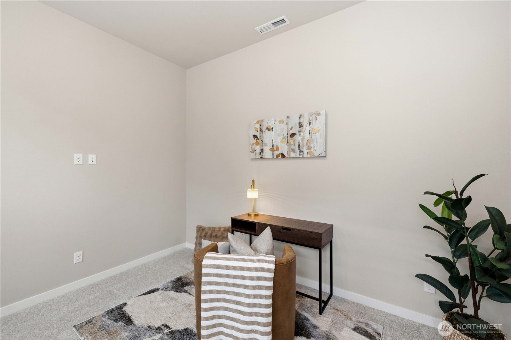 23612 Se Aspen Street Property Photo 4