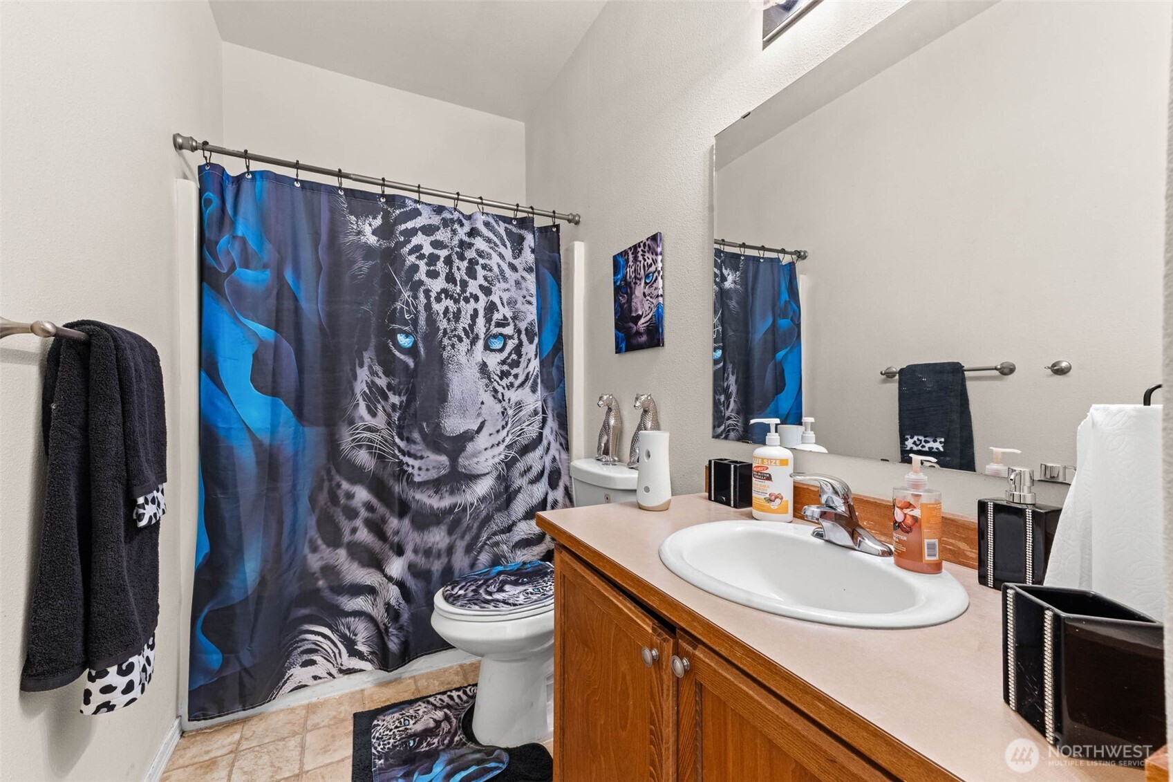 8533 Capstan Drive Property Photo 17