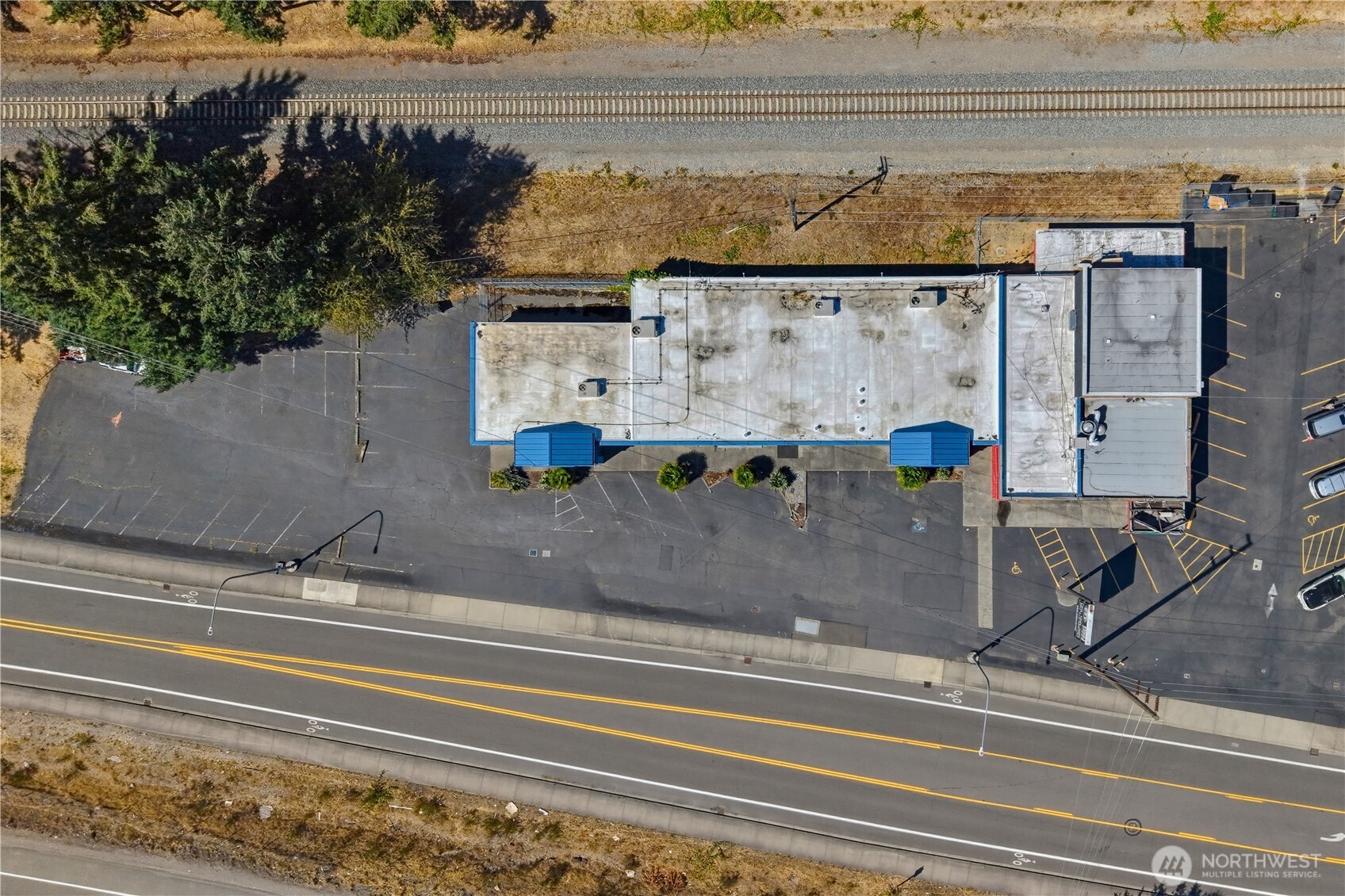 12930 Pacific Highway Property Photo 6