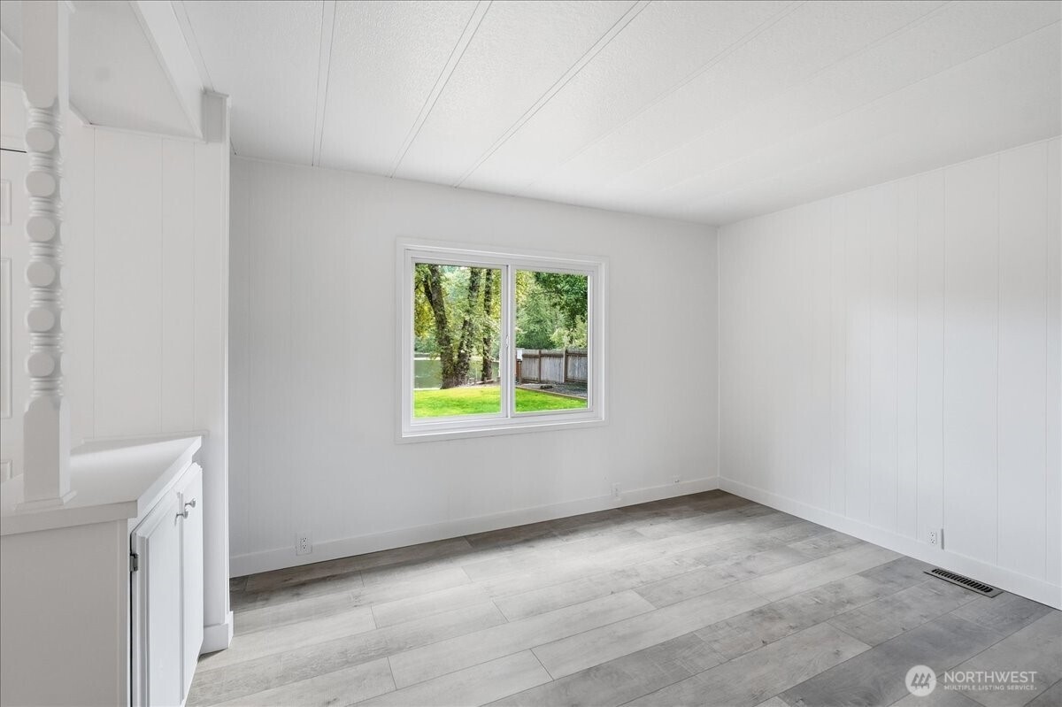 13309 146th Avenue Property Photo 7
