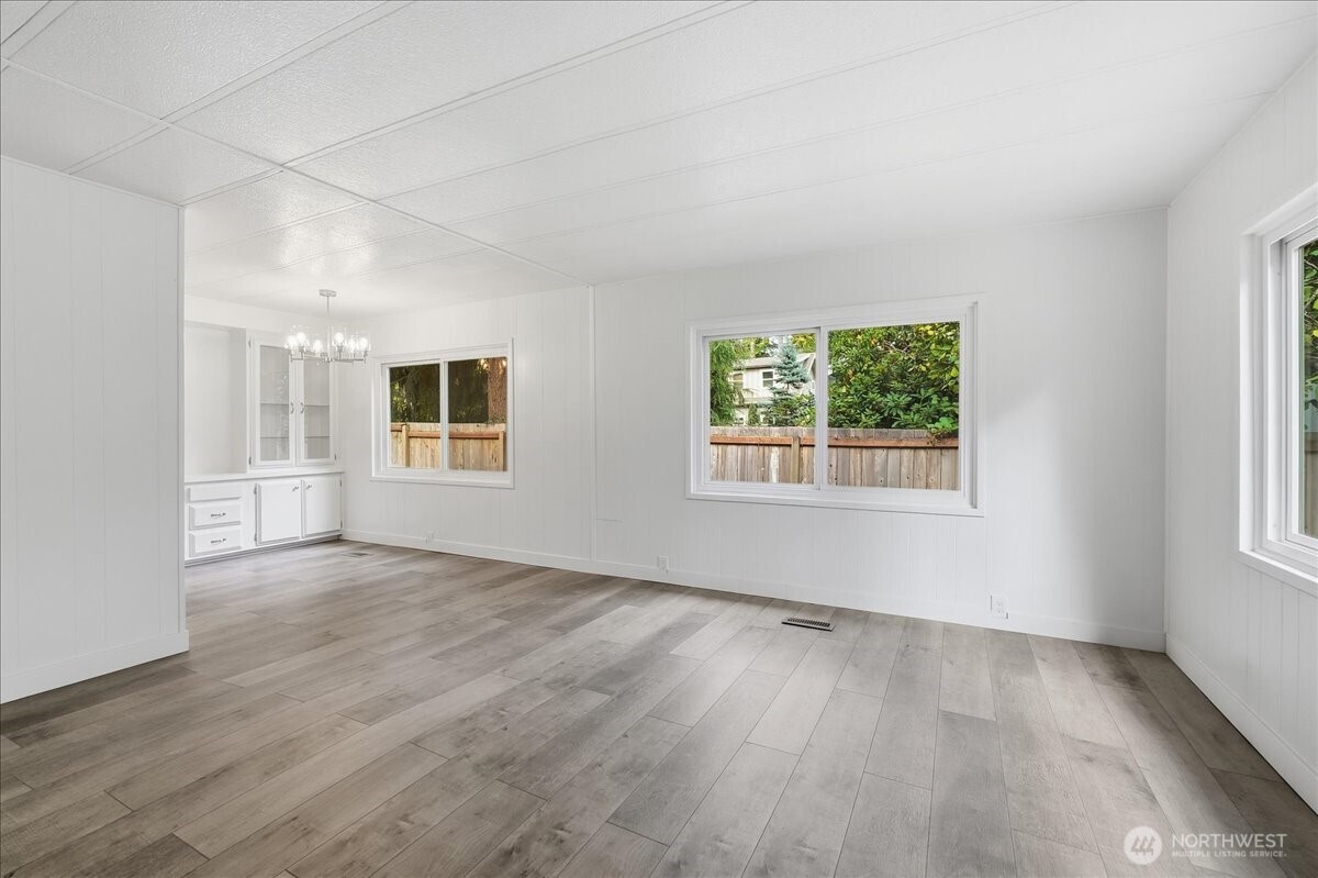13309 146th Avenue Property Photo 8