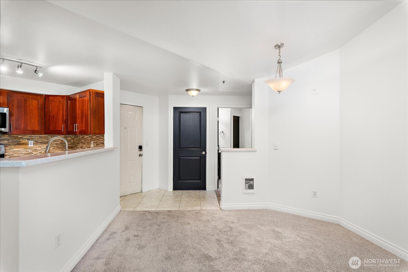 7711 Ne 175th Street 308 Property Photo 11