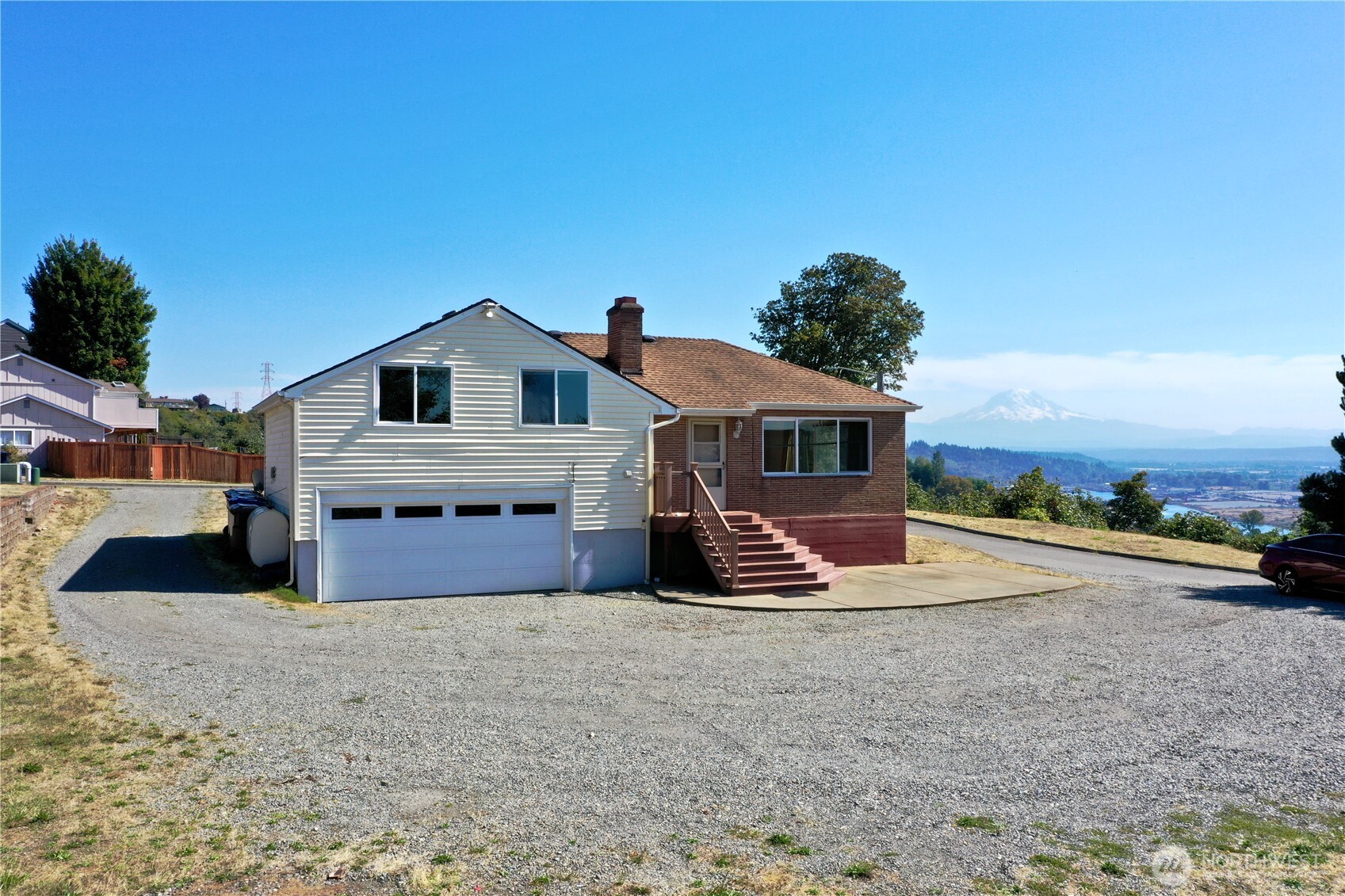2914 44th Avenue Property Photo 1