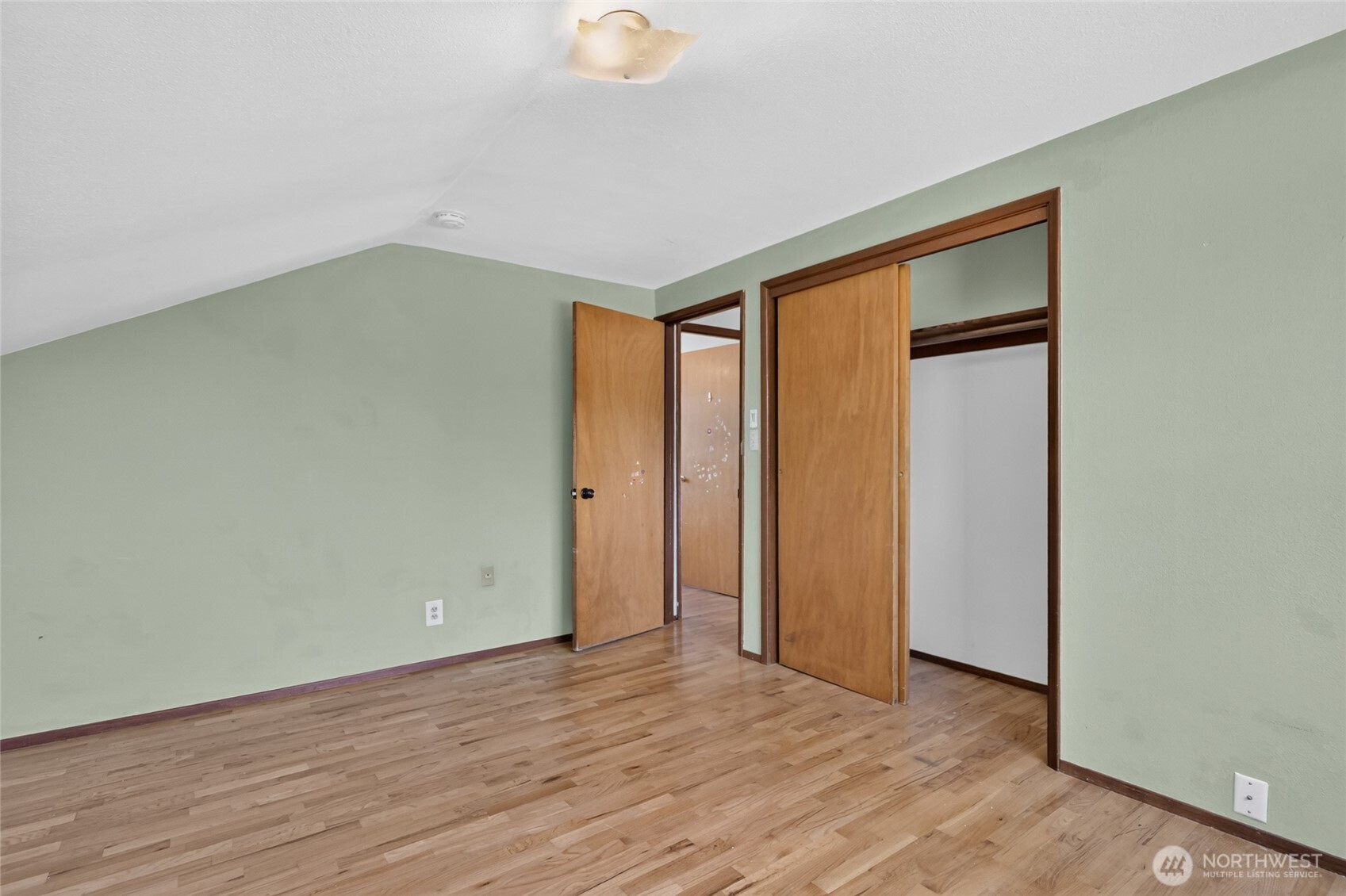 2914 44th Avenue Property Photo 20