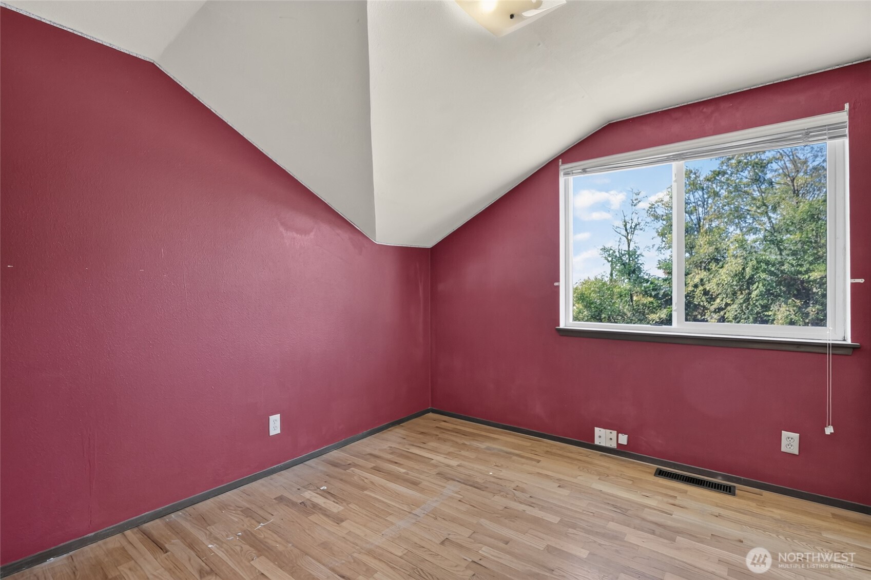 2914 44th Avenue Property Photo 21