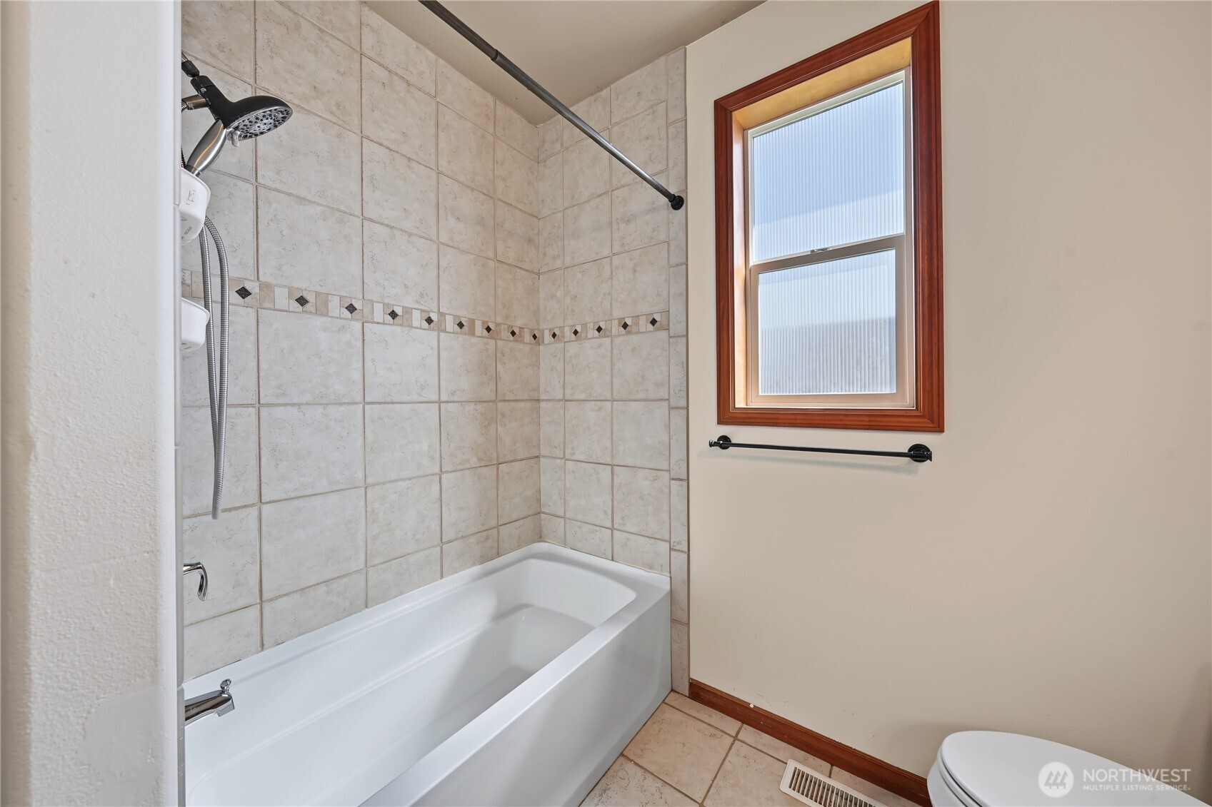 5805 Englewood Ave Property Photo 15