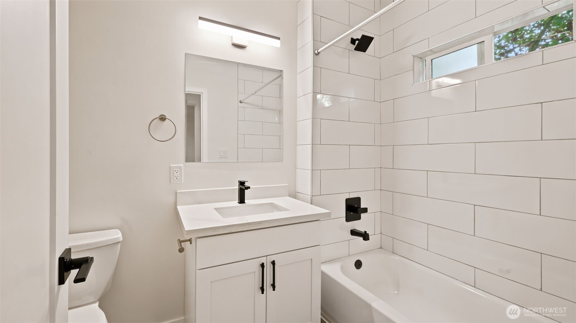 3315 E Grandview Avenue Property Photo 22